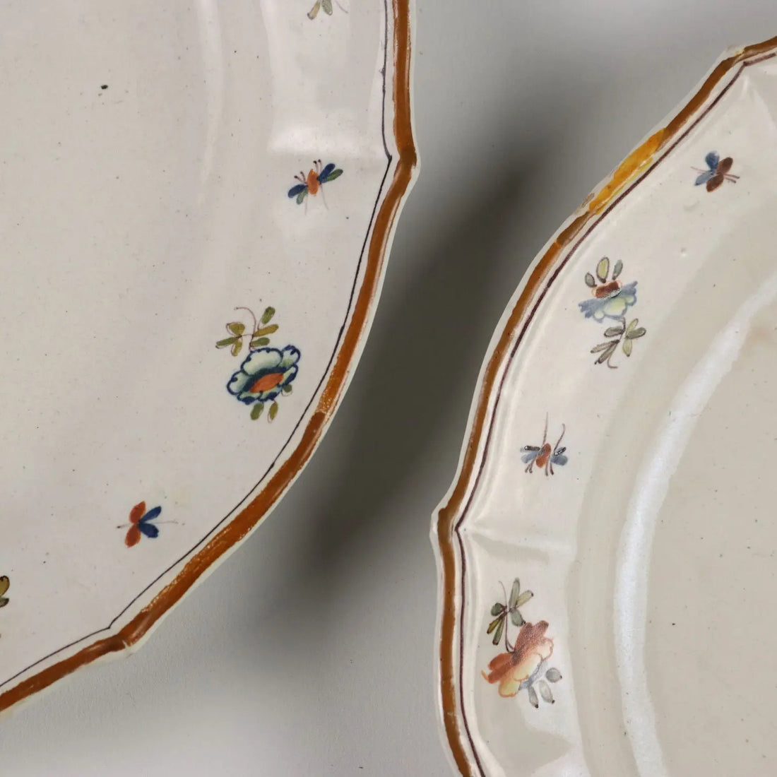 Antique Majolica Plates Manufacture of Milan Late XVIII Century