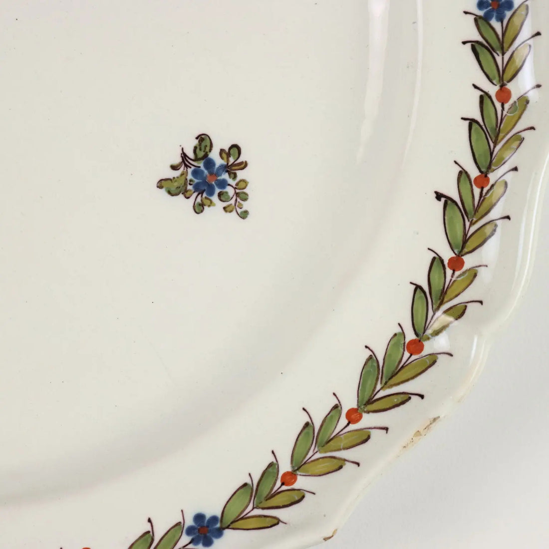 Antique Plate Majolica Manufacture of Milan Italy Late XVIII Century - Italy, Late XVIII Century | Antiques | Ceramics Products