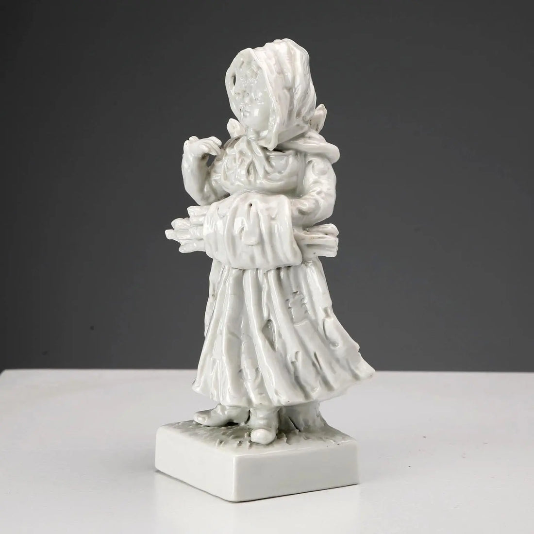 Antique Porcelain Figurine Capodimonte Italy XIX Century - Italy, Late XIX Century | Antiques | Ceramics Products