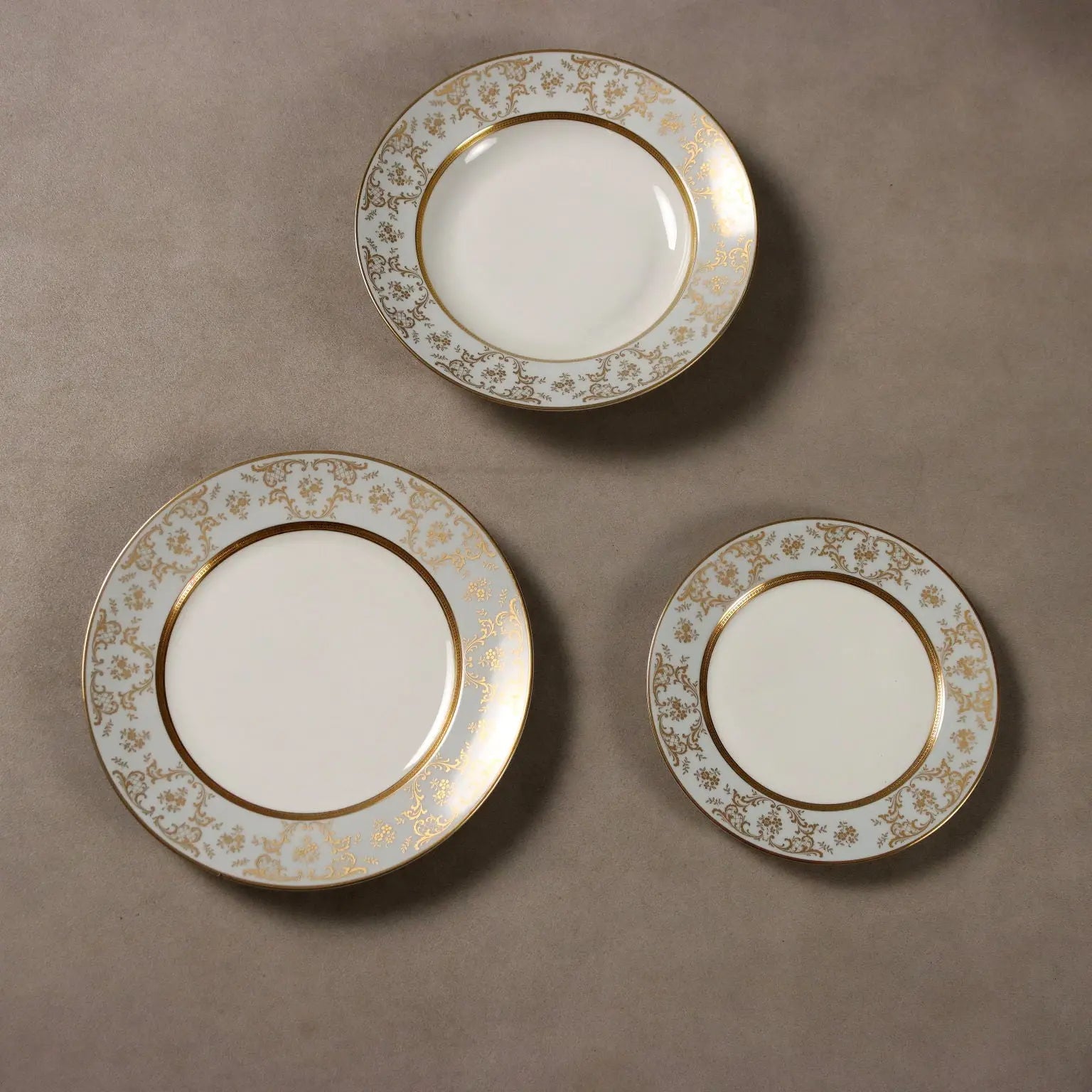Vintage Dinnerware Set Heinrich Manufacture Porcelain 1940s-50s - Germany, 1940s-1950s | Antiques | Ceramics Products