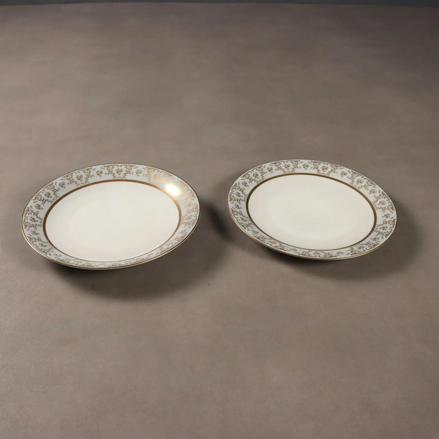 Vintage Dinnerware Set Heinrich Manufacture Porcelain 1940s-50s - Germany, 1940s-1950s | Antiques | Ceramics Products