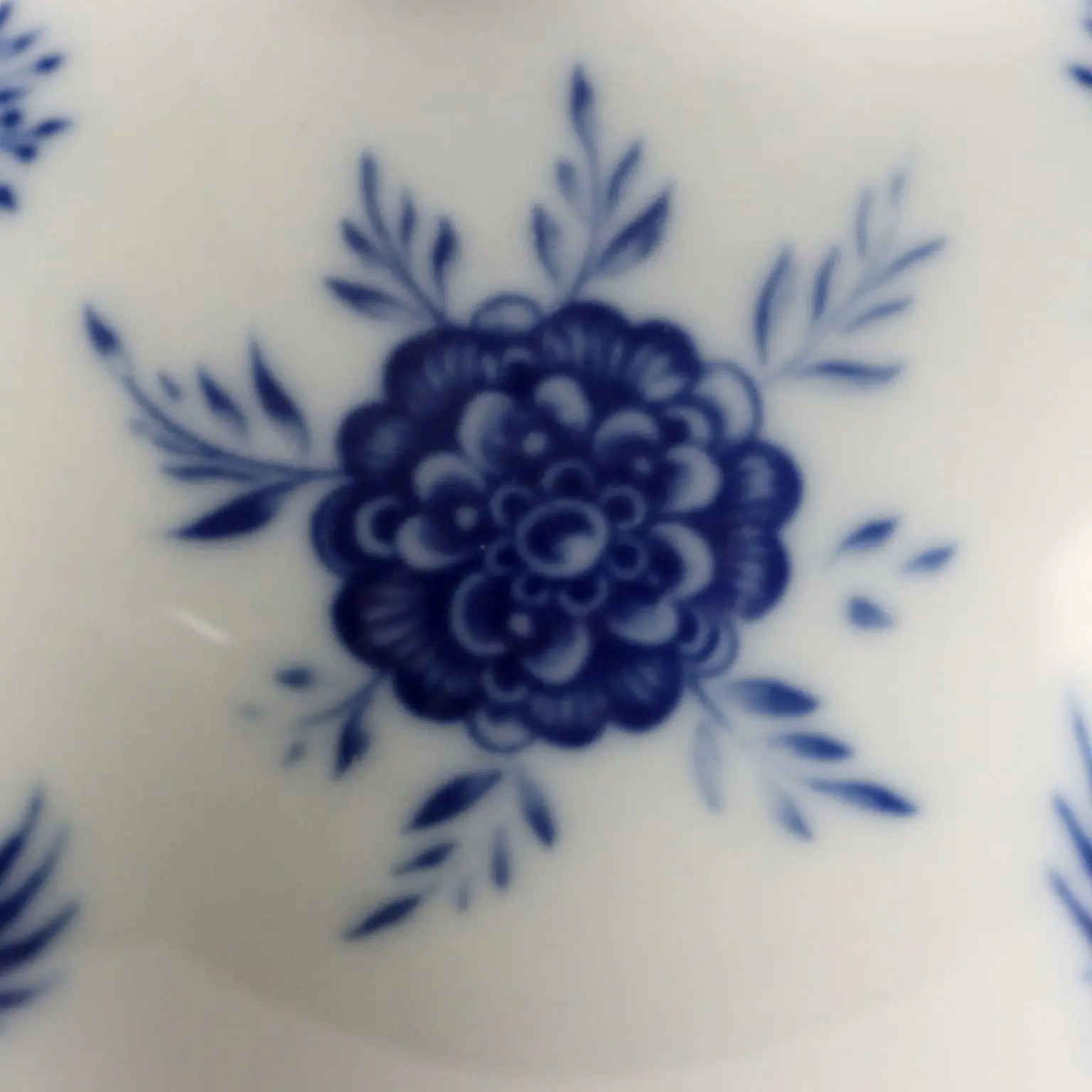 Antique Vases Heinrich Selb Bavaria Porcelain Germany XX Century - Germany, XX Century | Antiques | Ceramics Products