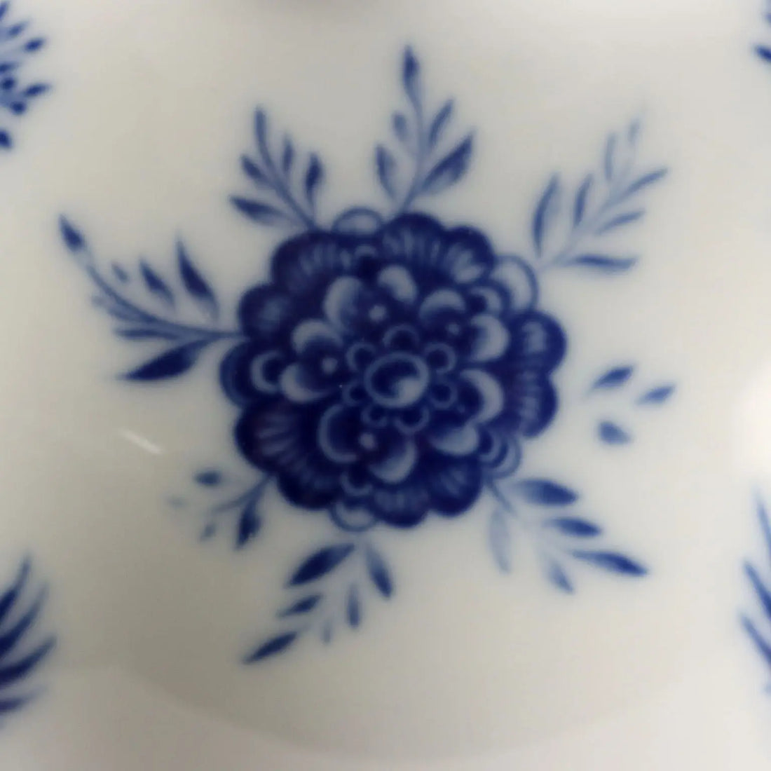 Antique Vases Heinrich Selb Bavaria Porcelain Germany XX Century - Germany, XX Century | Antiques | Ceramics Products