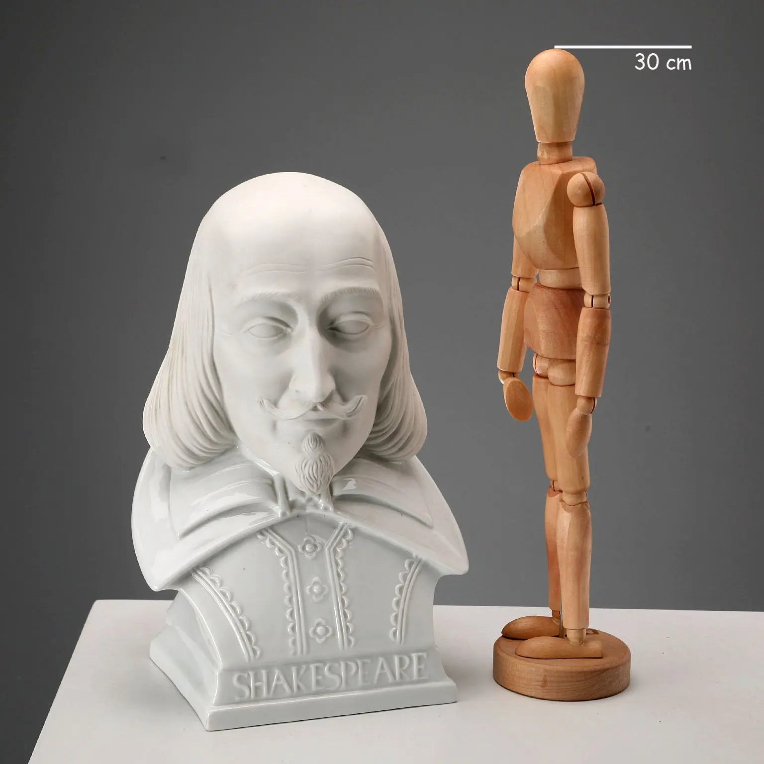Porcelain Bust of William Shakespeare Herend Hungary XX Century - Hungary, XX Century | Antiques | Ceramics Products