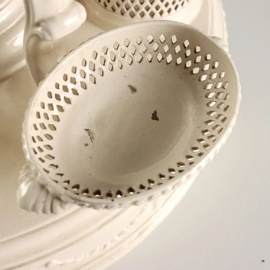 Antique Centerpiece Plat de Ménage Earthenware Italy XIX Century