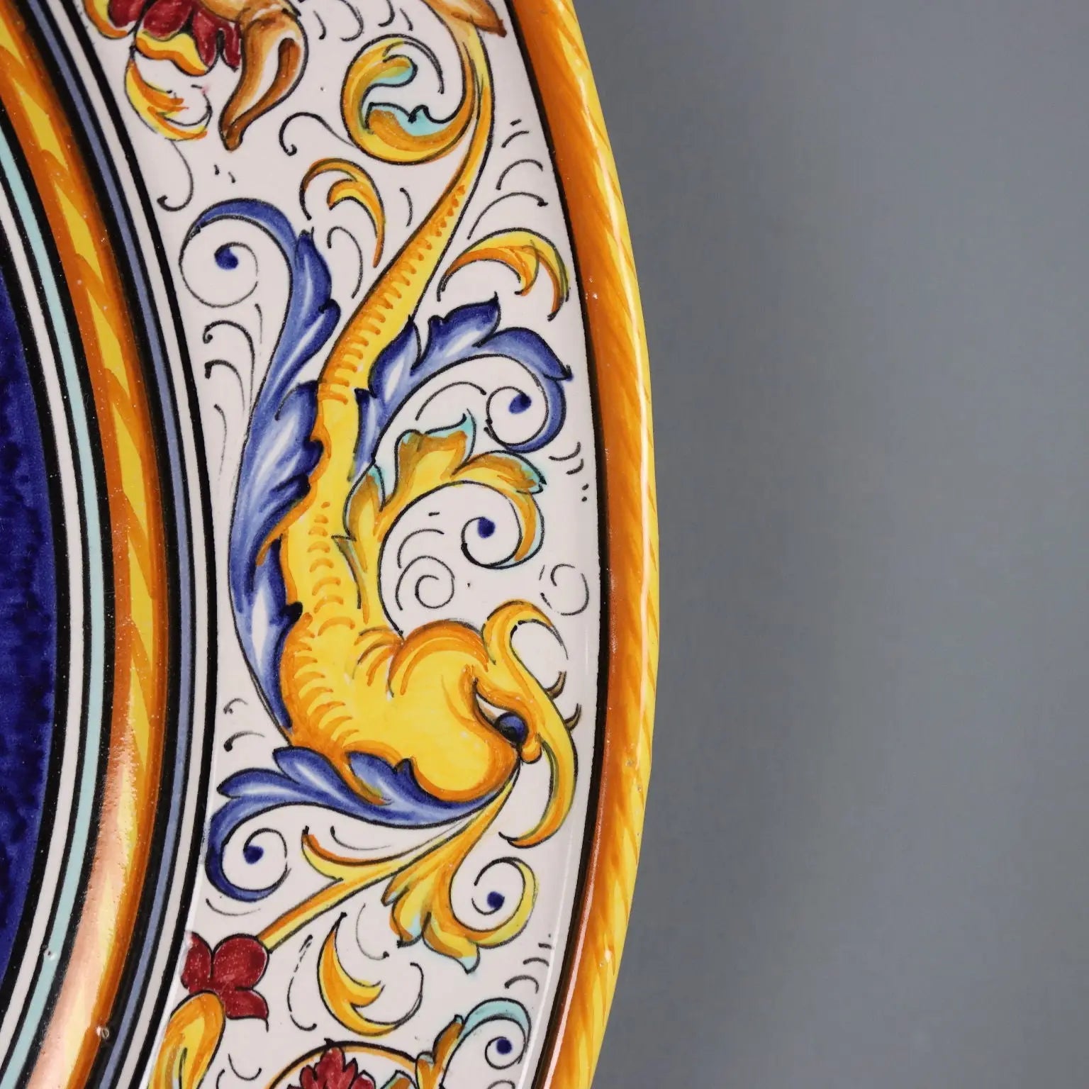 Vintage Plate Majolica of Deruta F.lli Mari Italy XX Century