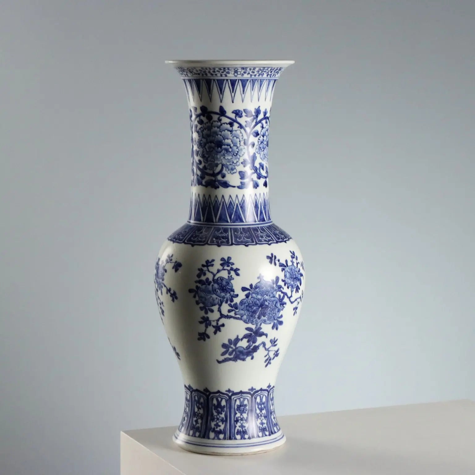 Vintage Yen Yen Vase White Porcelain China 1960s