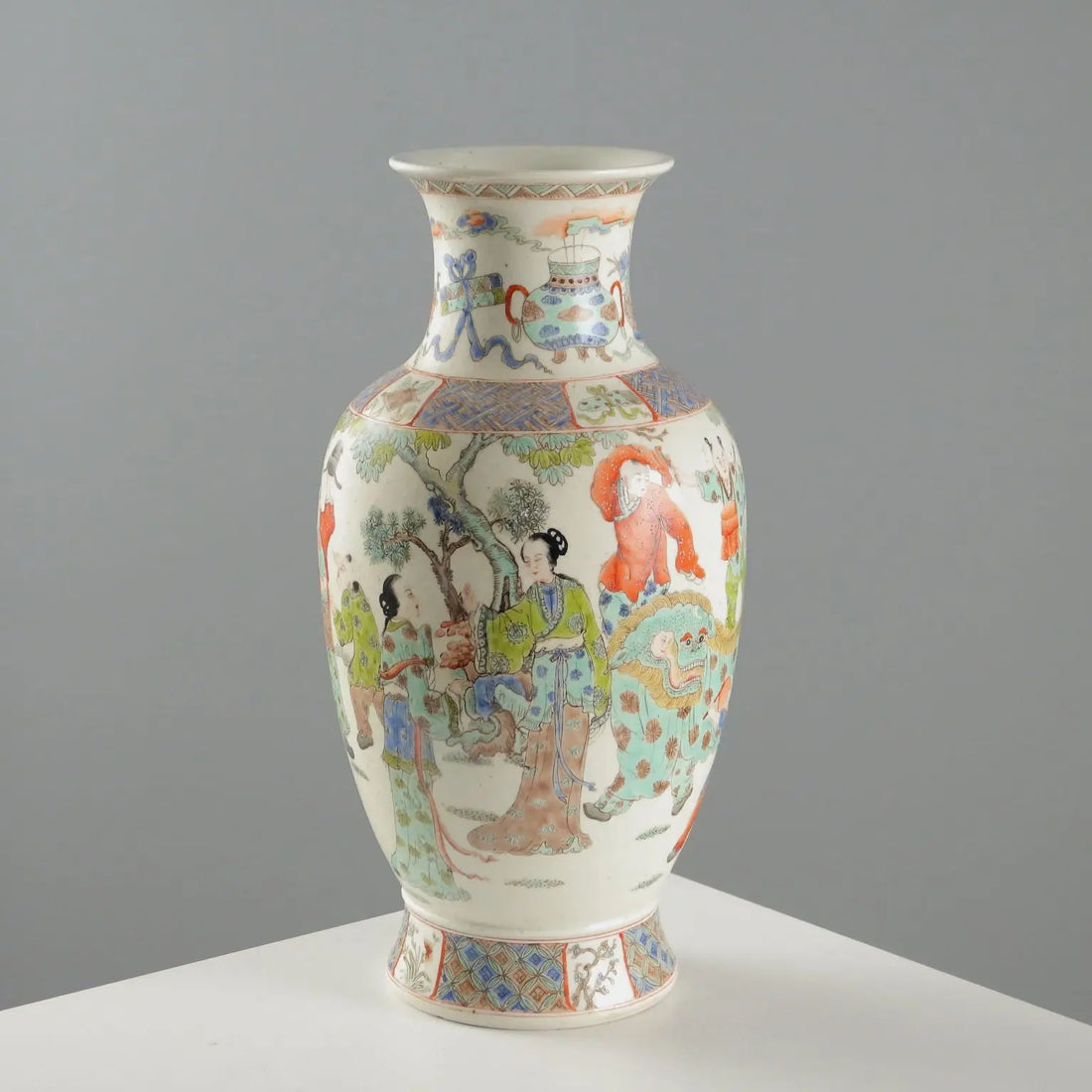 Antique Baluster Vase Porcelain China Late Qing Era 1868-1912