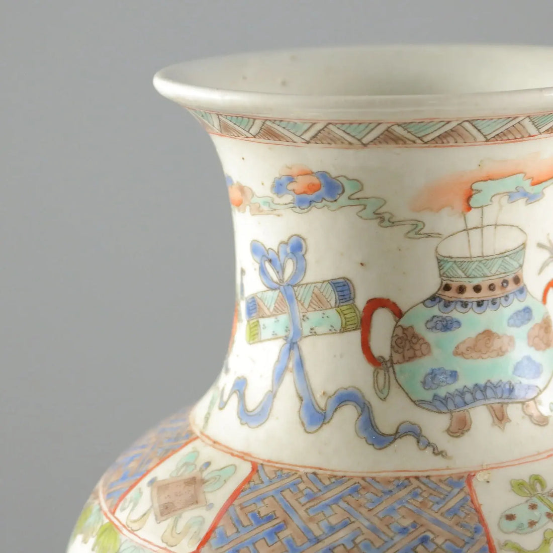 Antique Baluster Vase Porcelain China Late Qing Era 1868-1912