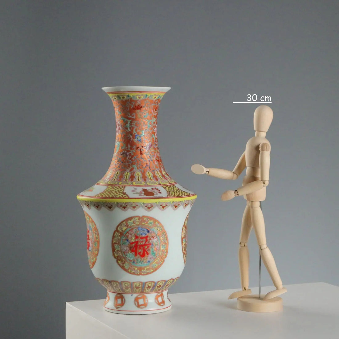 Antique Porcelain Vase Coloured Decorations China XX Century
