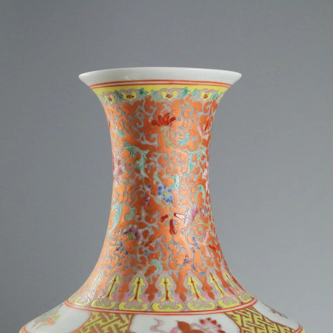 Antique Porcelain Vase Coloured Decorations China XX Century