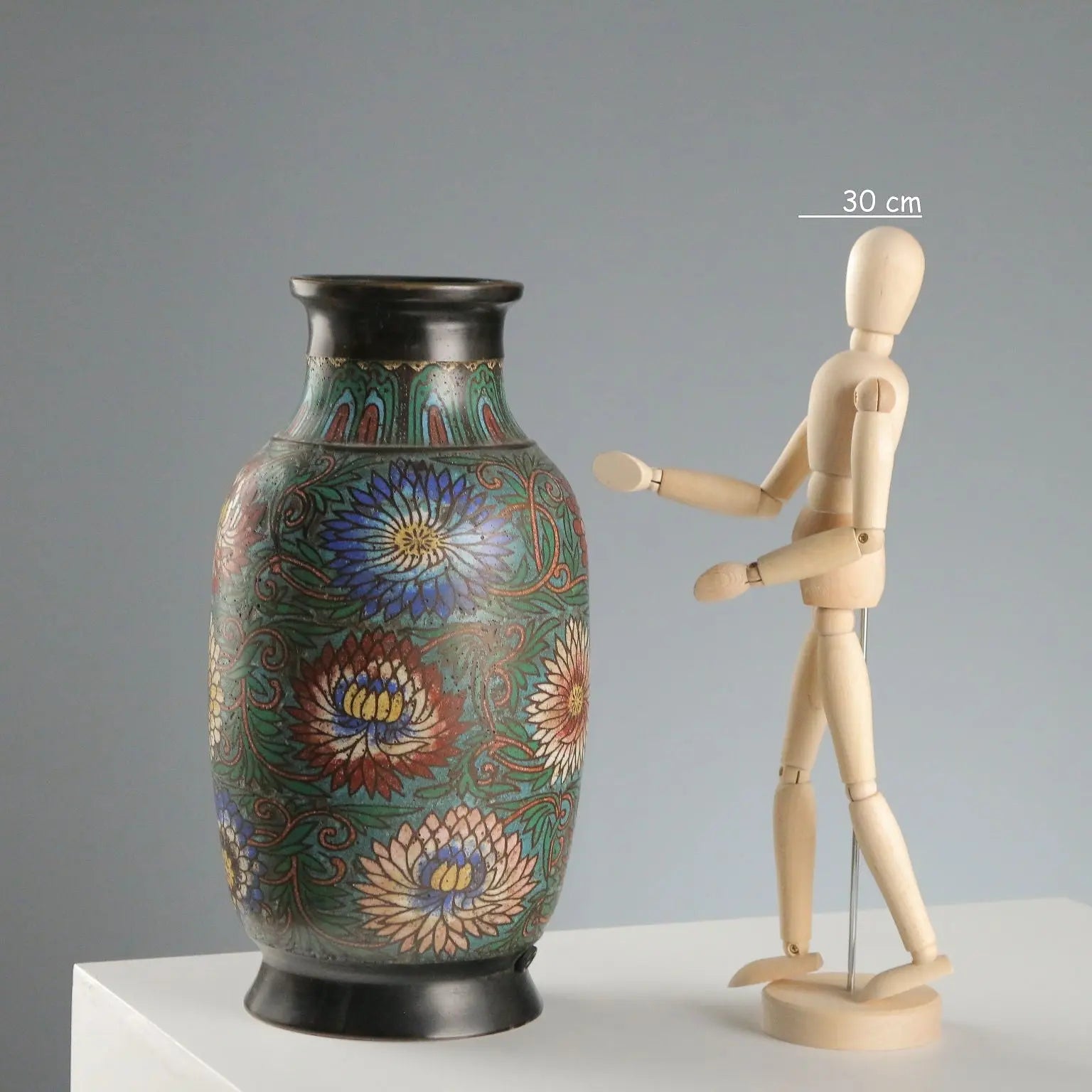Antique Cloisonné Vase Japan Meiji Era 1868-1912