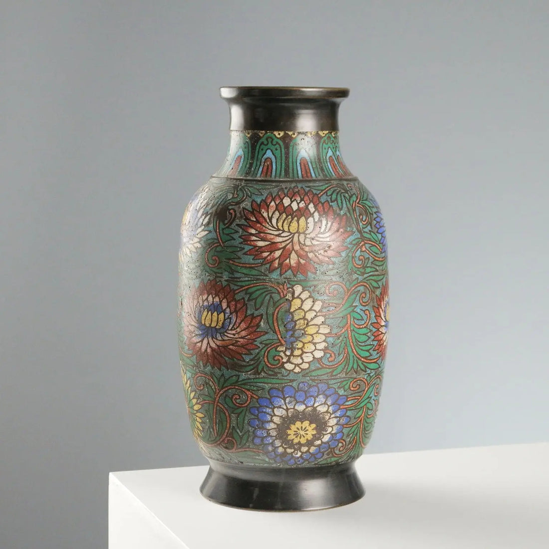 Antique Cloisonné Vase Japan Meiji Era 1868-1912