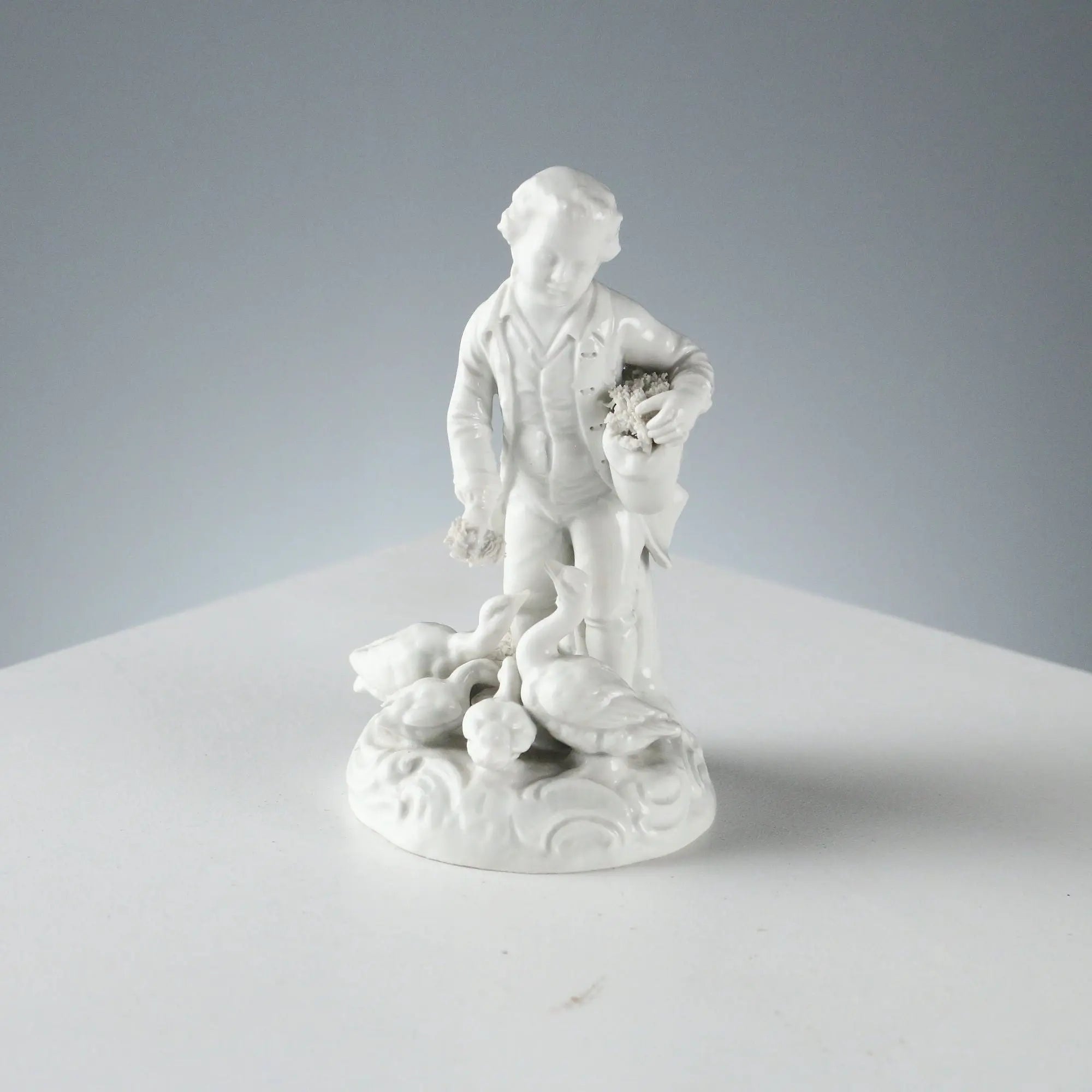 Antique Figurine White Porcelain of Dresda Germany XX Century