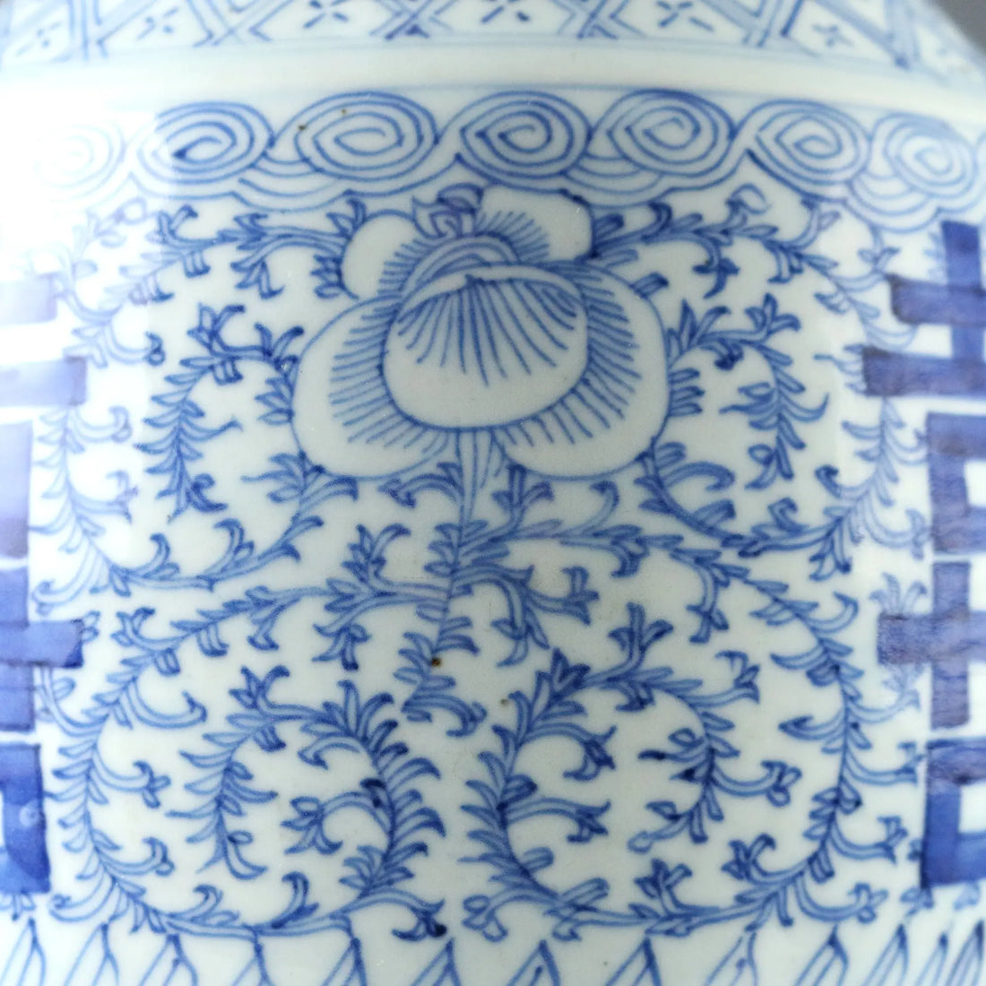 Antique Vase Decorated Porcelain Shuangxi XX Century