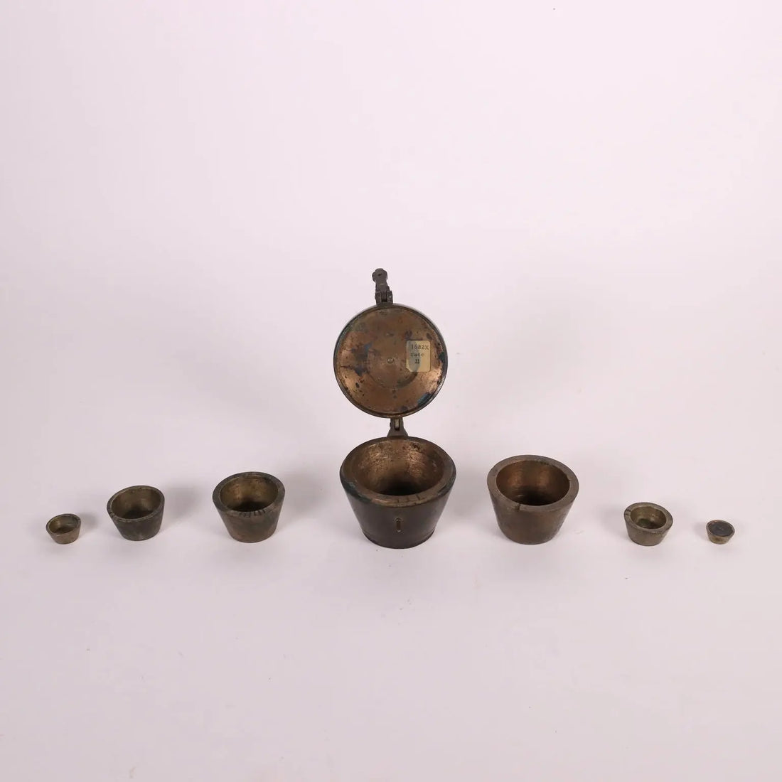 Scale With Weights Brass Iron Nuremberg Germany 17th-19th Century - Germany 19th Century | Antiques | Fancy Goods