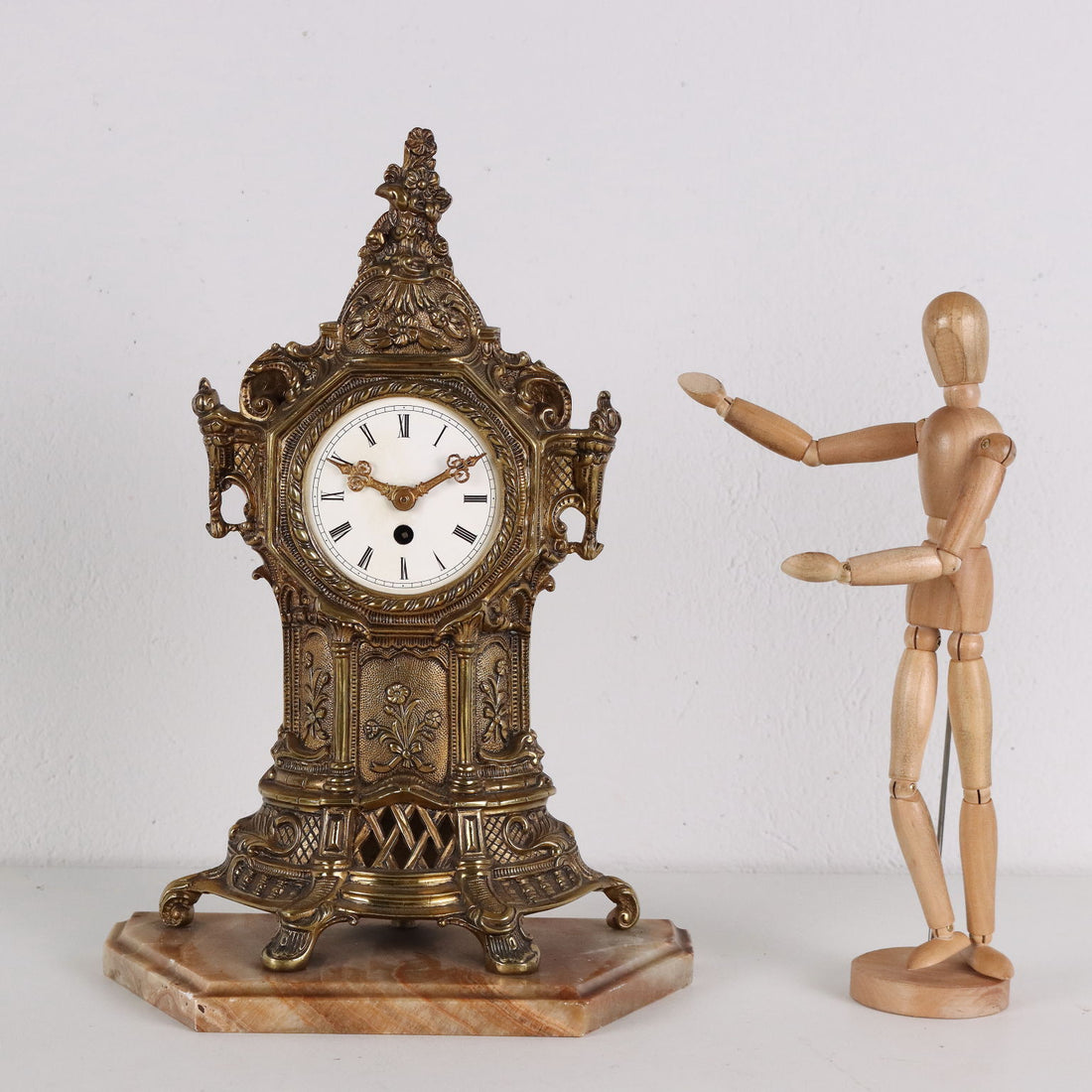 Antique Table Clock Bronze Onyx Europe XX Century - Europe, Mid XX Century ca. | Antiques  Fancy Goods
