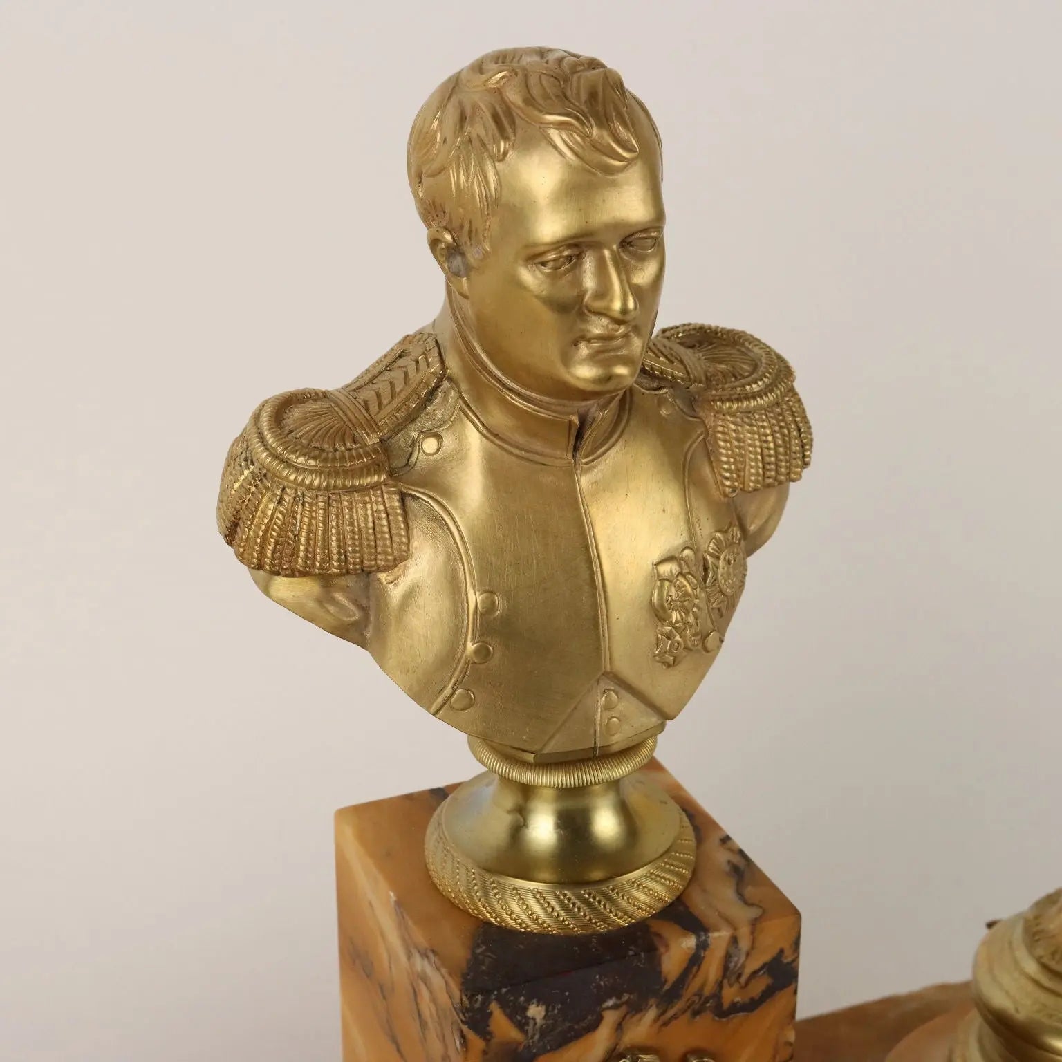 Inkwell in Yellow Marble and Gilded Bronze Italy XIX Century - Italy, Late XIX Century | Antiques | Fancy Goods