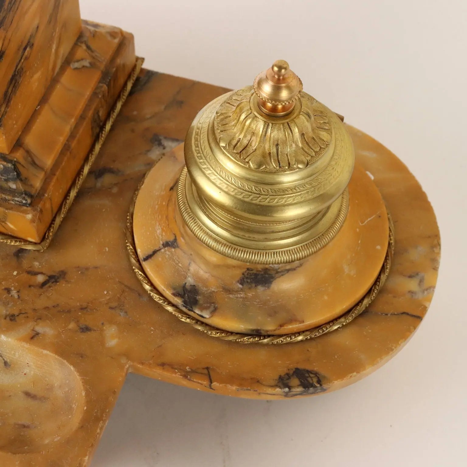 Inkwell in Yellow Marble and Gilded Bronze Italy XIX Century - Italy, Late XIX Century | Antiques | Fancy Goods