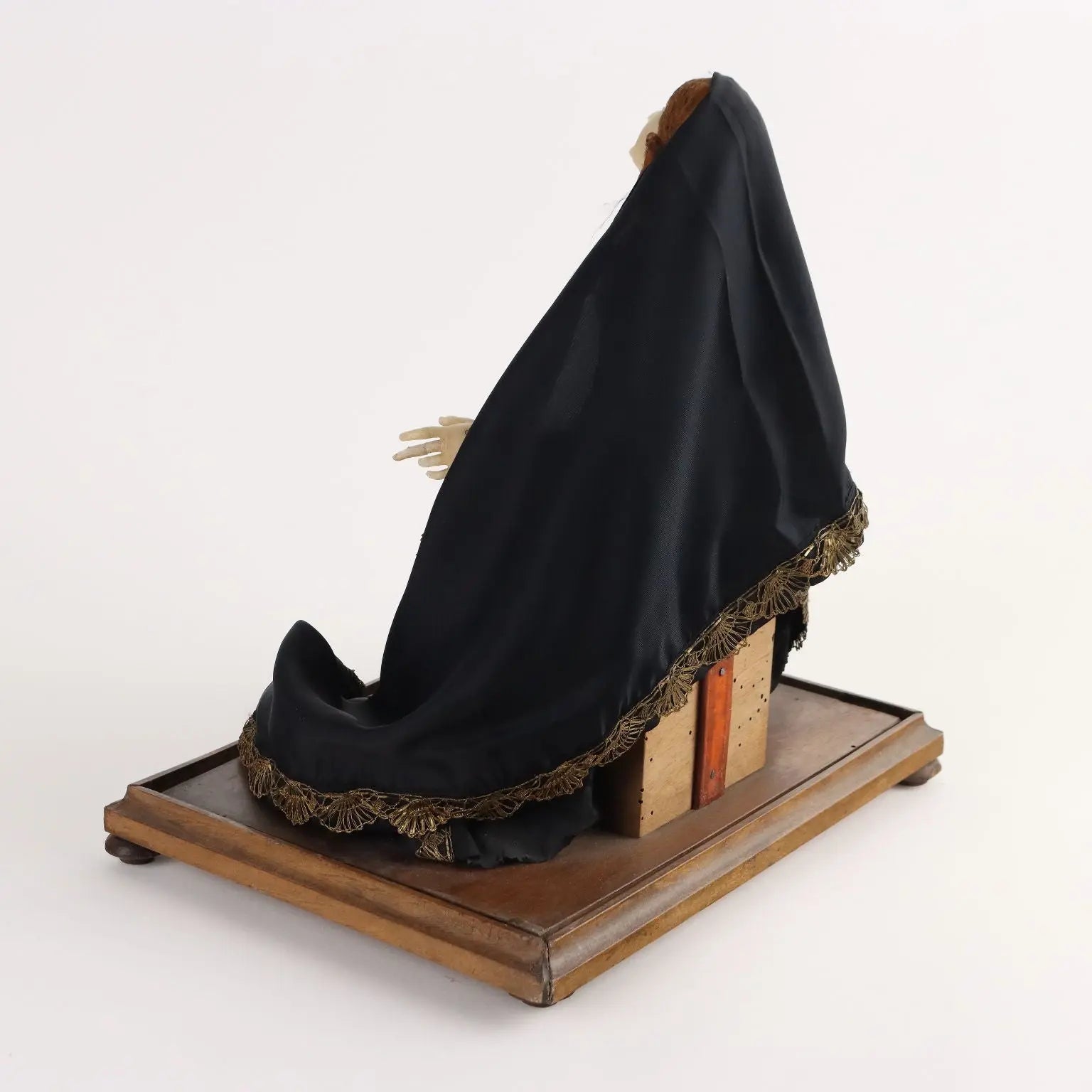 Ancient Sculpture Our Lady of Sorrows Italy '800 Wax Fabric - Southern Italy End of the 19th century | Antiques | Fancy Goods