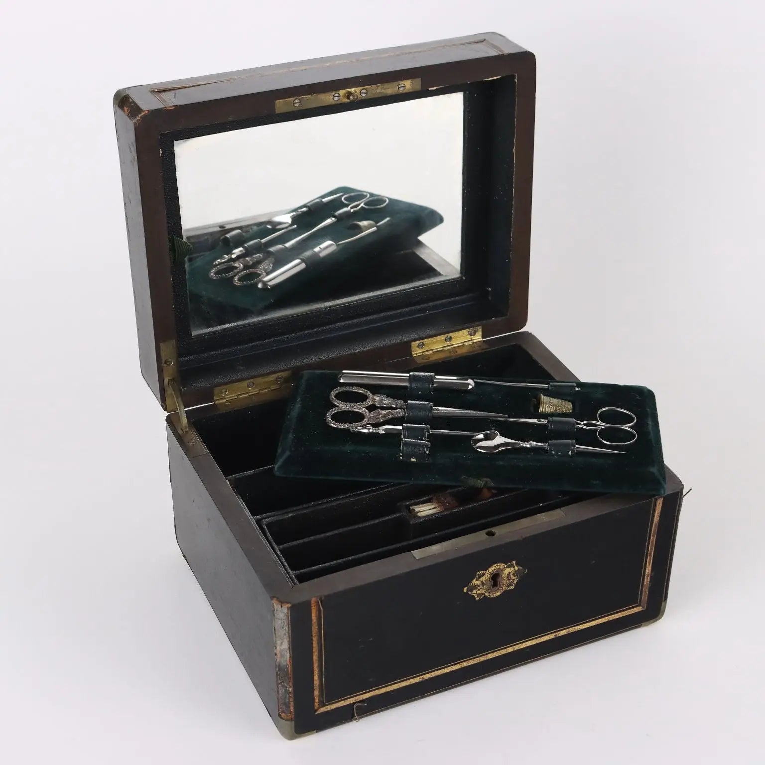 Ancient Sewing Box Last Quarter of the XIX Century Ebony Wood Veneer - France Last Quarter 19th Century | Antiques | Fancy Goods