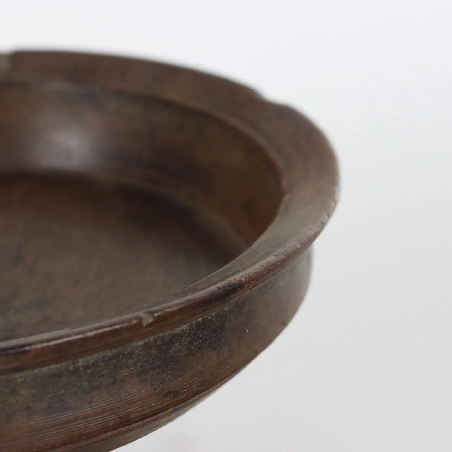Ancient Fruit Stand Round Shape Tuscan Man. '800 Walnut - Italy 16th century | Antiques | Fancy Goods