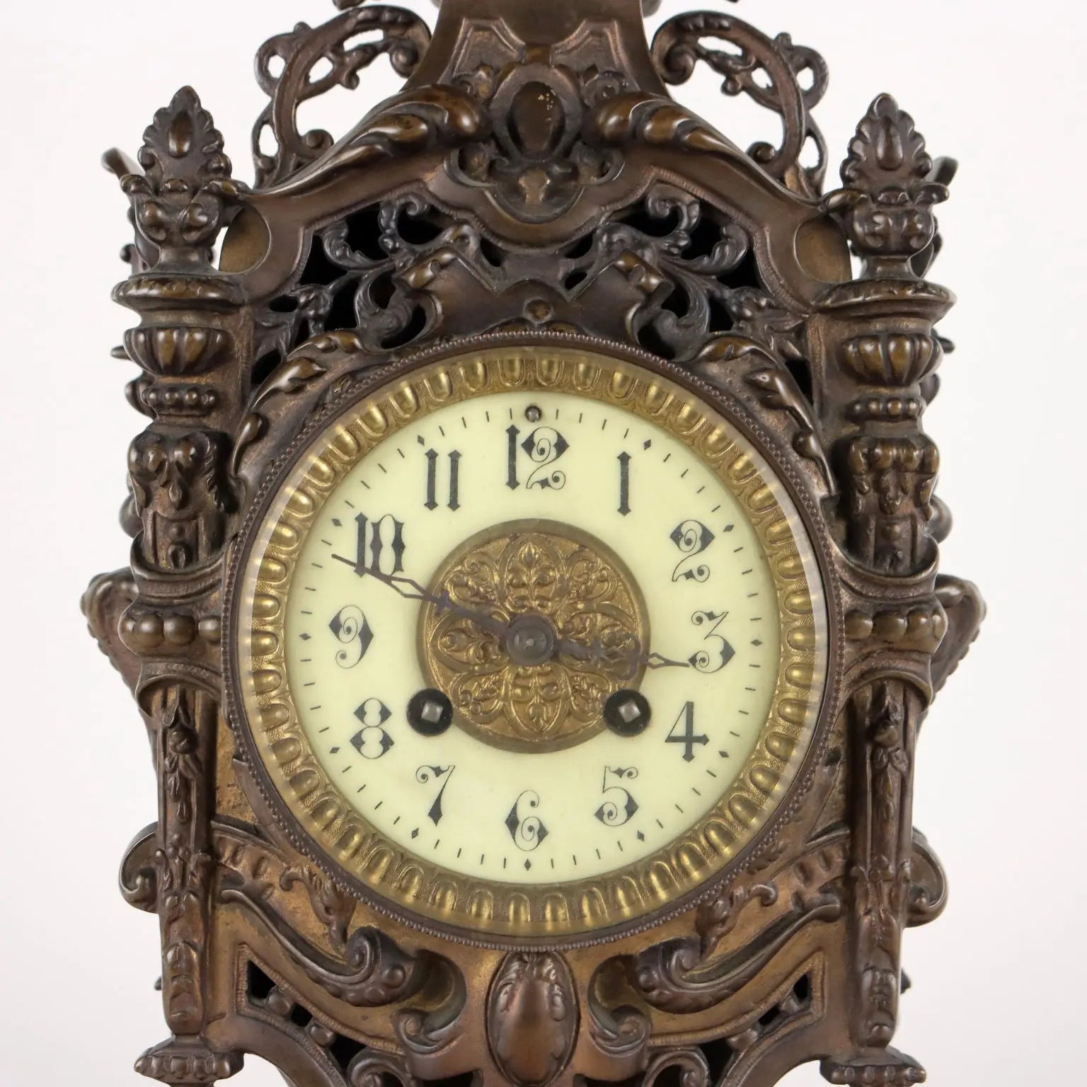 Ancient Eclectic Style Clock Eclectic Style Bronze XIX-XX Century - Europe Late 1800s Early 1900s | Antiques | Fancy Goods