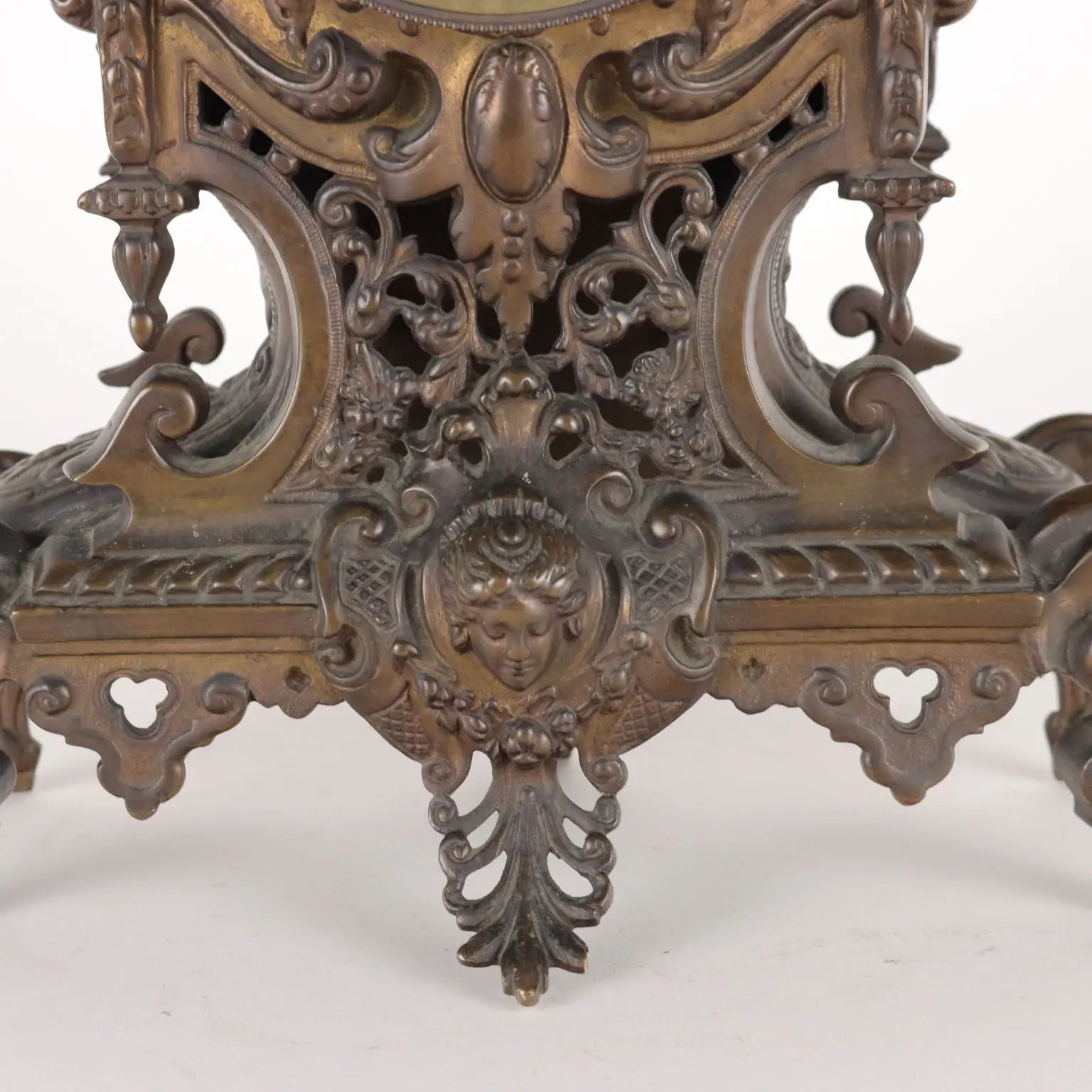 Ancient Eclectic Style Clock Eclectic Style Bronze XIX-XX Century - Europe Late 1800s Early 1900s | Antiques | Fancy Goods