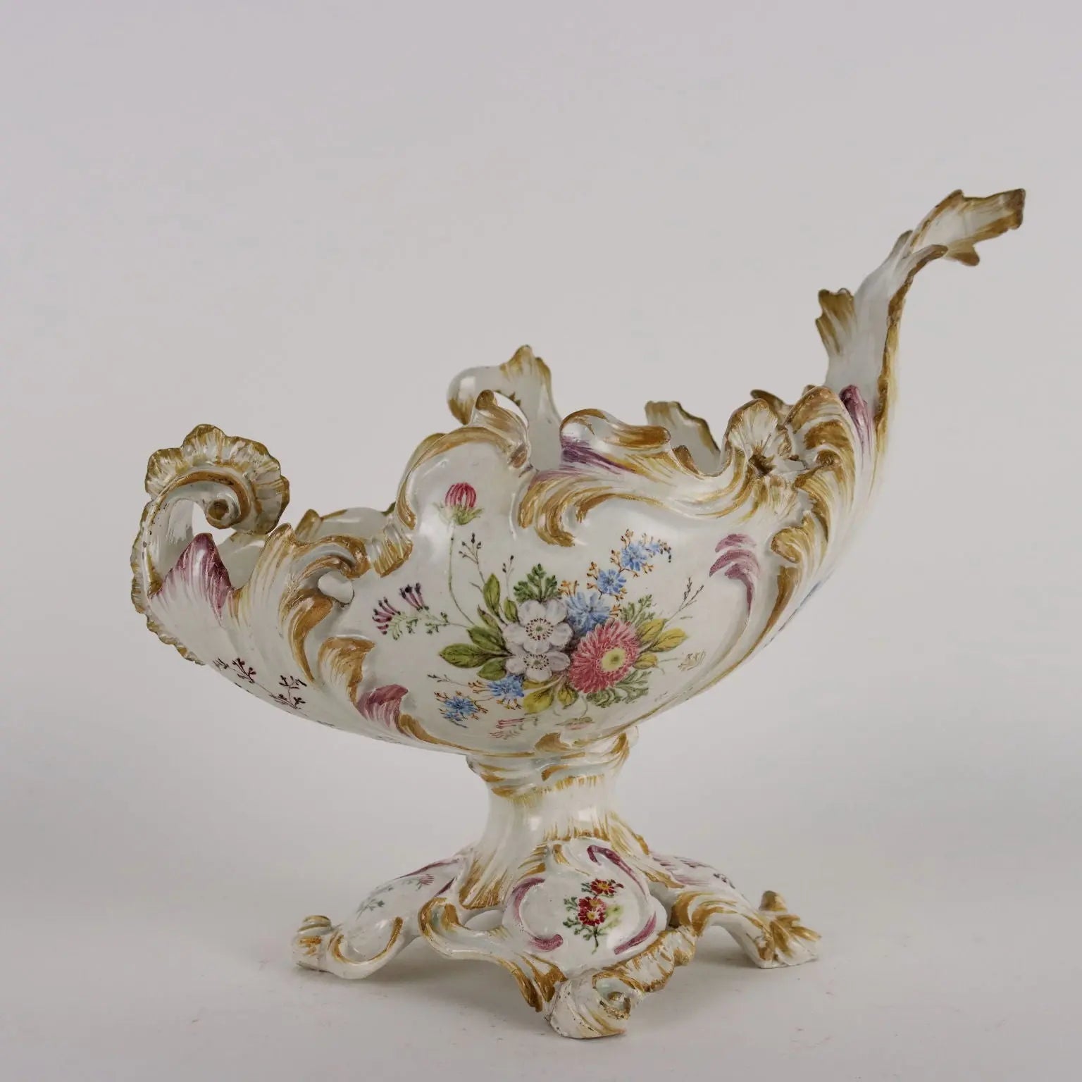 Ancient Centerpiece Man. Antonibon Nove Late XIX Century Majolica - Italy, Late XIX Century | Antiques | Fancy Goods