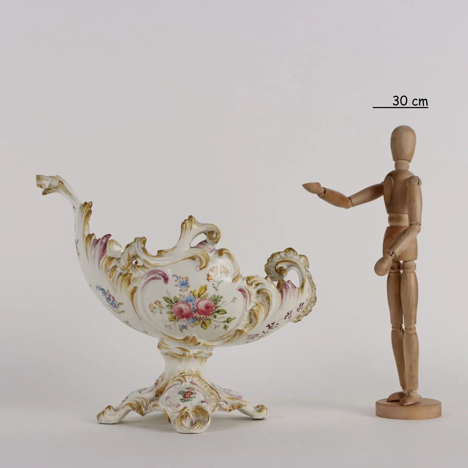 Ancient Centerpiece Man. Antonibon Nove Late XIX Century Majolica - Italy, Late XIX Century | Antiques | Fancy Goods