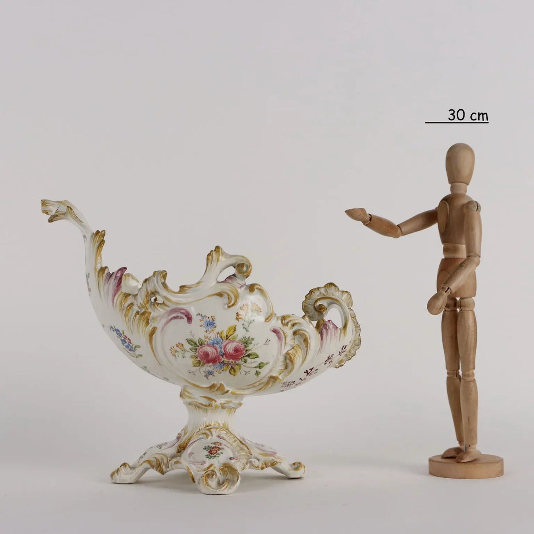Ancient Centerpiece Man. Antonibon Nove Late XIX Century Majolica - Italy, Late XIX Century | Antiques | Fancy Goods