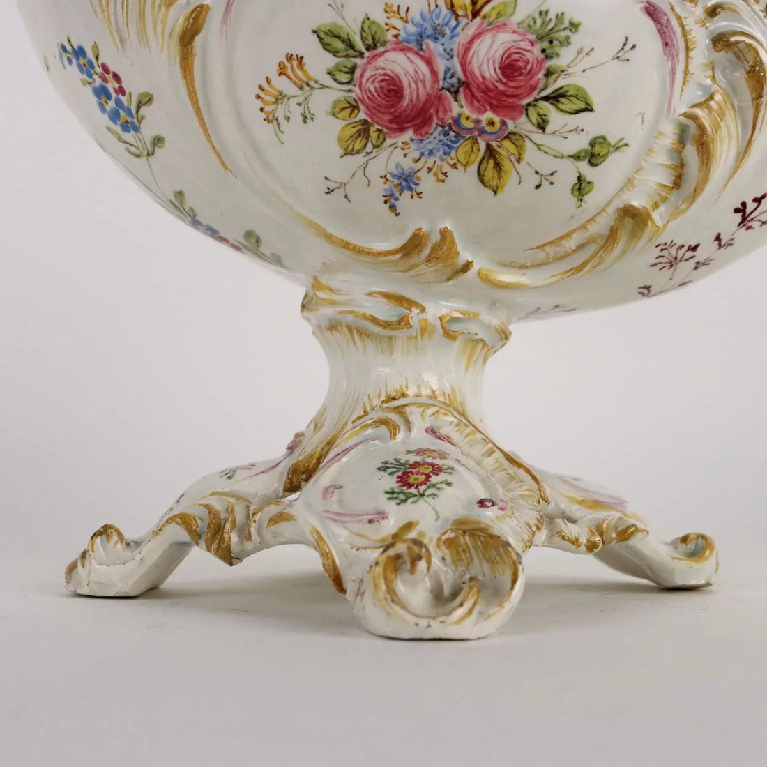 Ancient Centerpiece Man. Antonibon Nove Late XIX Century Majolica - Italy, Late XIX Century | Antiques | Fancy Goods