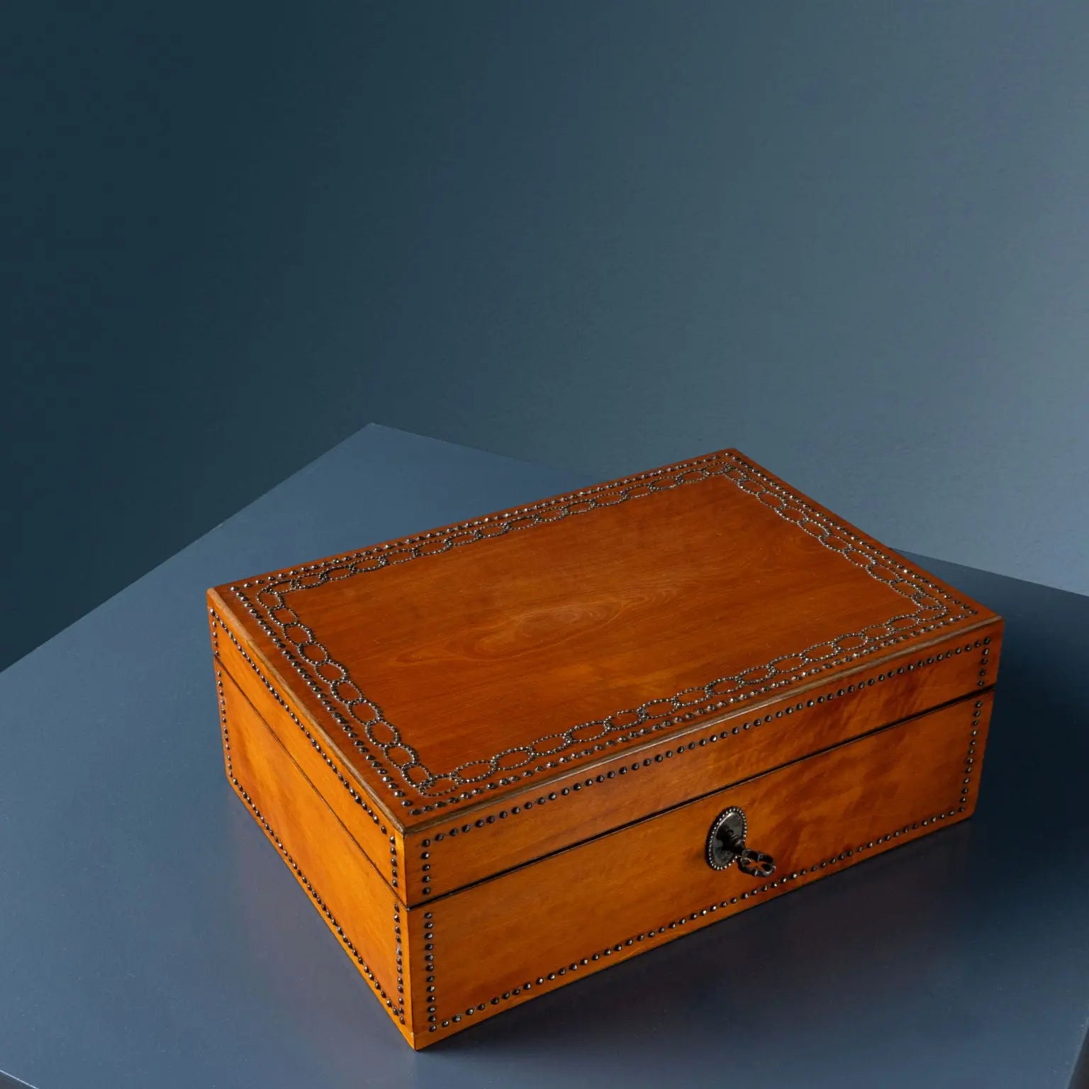 Antique Sewing Travel Kit Charles X Maison Maire Citronnier 1825-1830 ca.