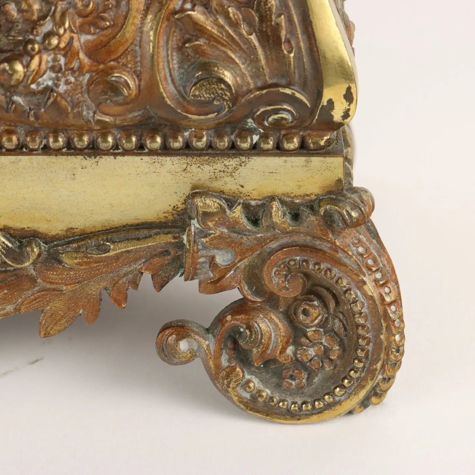 Antique Clock Gilded Bronze with Basement France XIX Century - France, XIX Century | Antiques | Fancy Goods