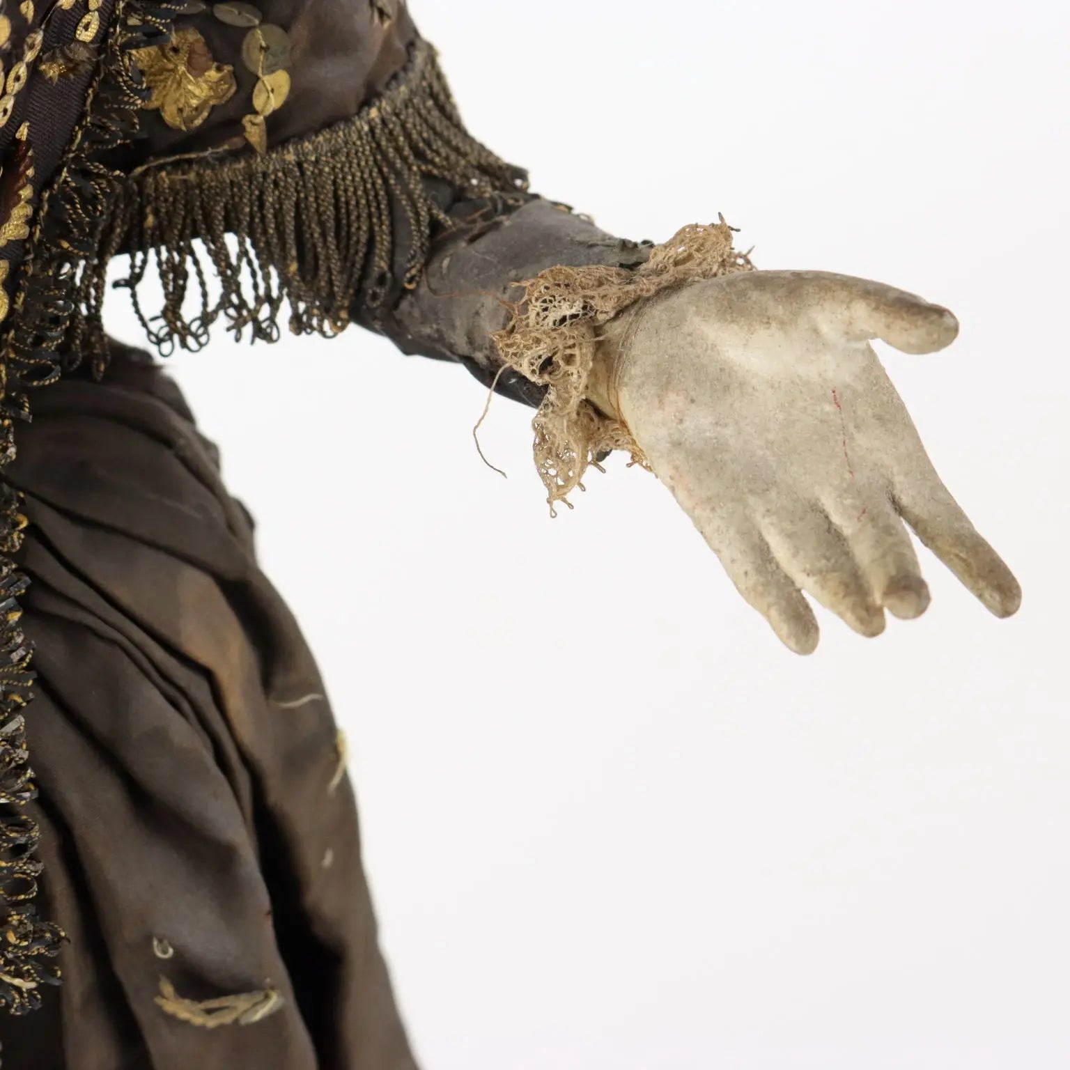 Antique Sculpture of a Woman Terracotta Lace Italy XIX Century - Italy, XIX Century | Antiques | Fancy Goods