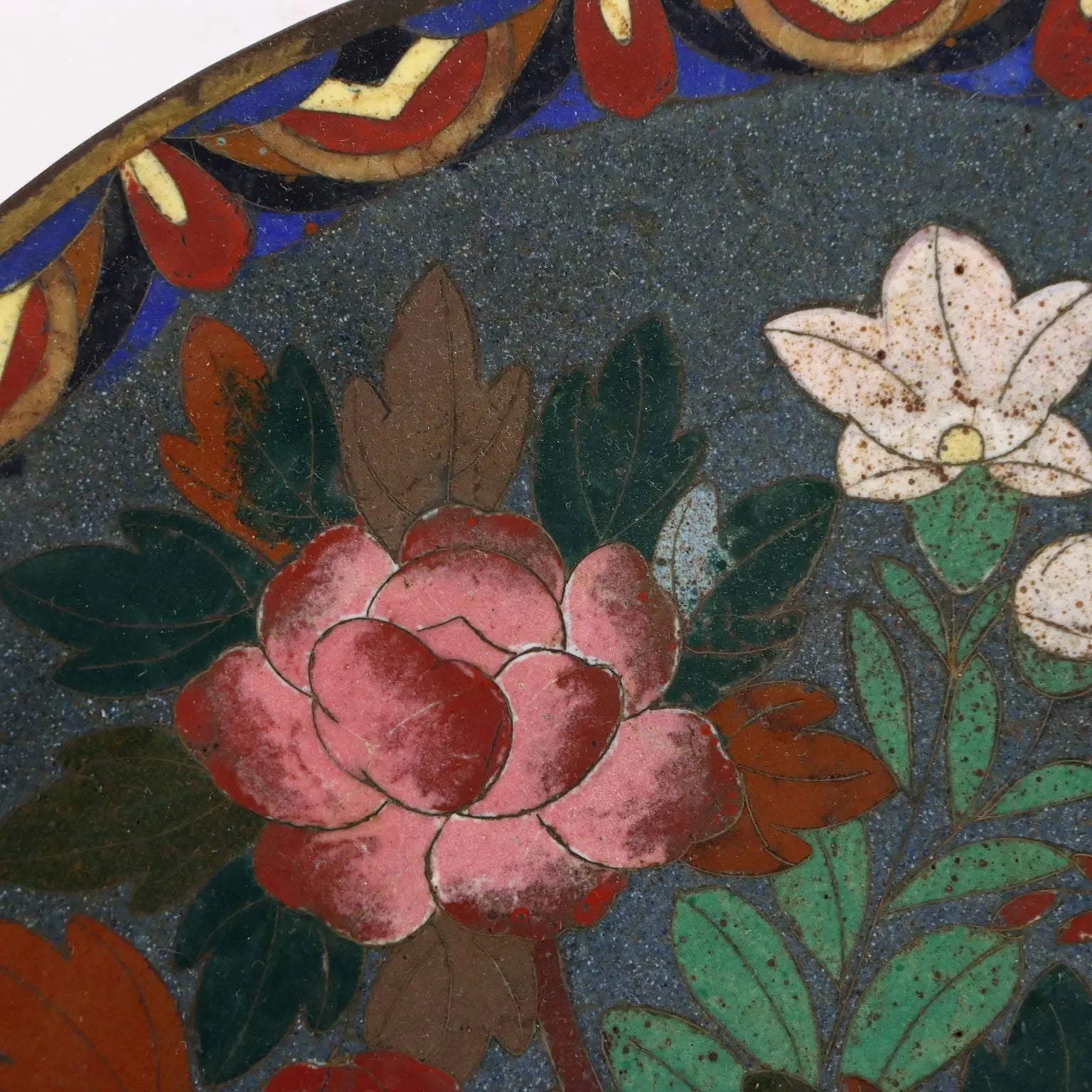 Antique Plate Copper with Cloisonné Decorations Japan Meiji Era - Japan, Meiji Era | Antiques | Fancy Goods