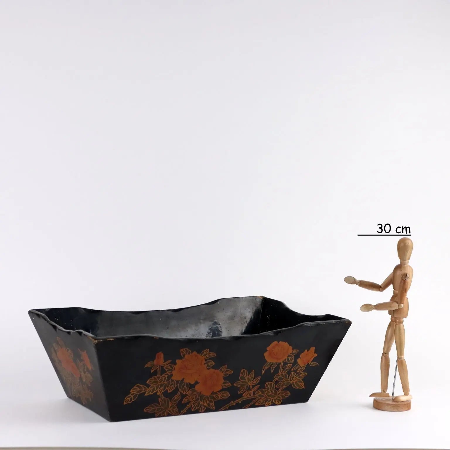 Antique Basket Lacquered Wood East Second Half XX Century - East, Second Half XX Century | Antiques | Fancy Goods