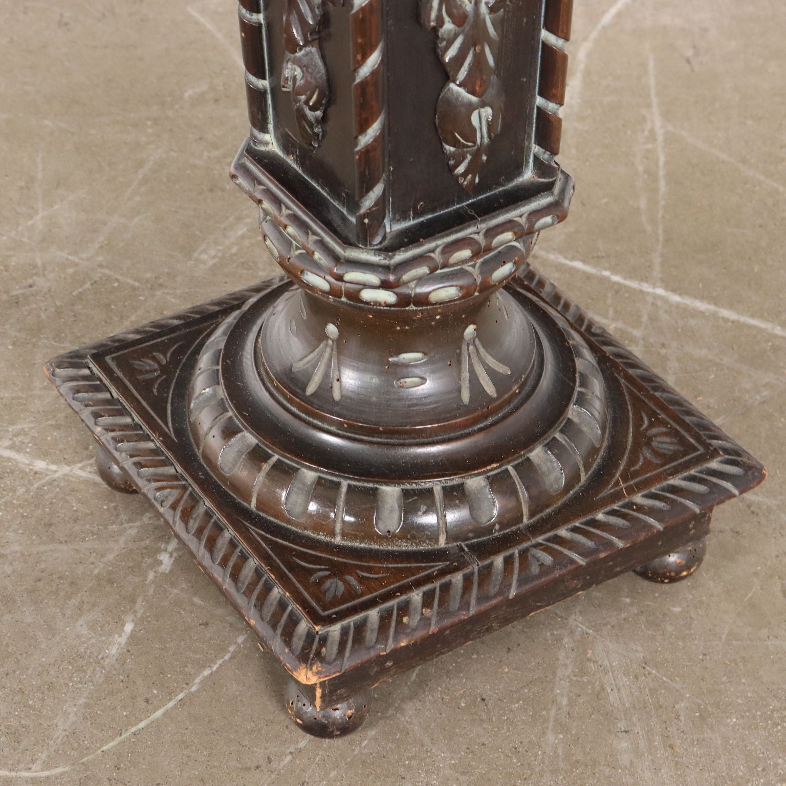  | Antiques  Fancy Goods