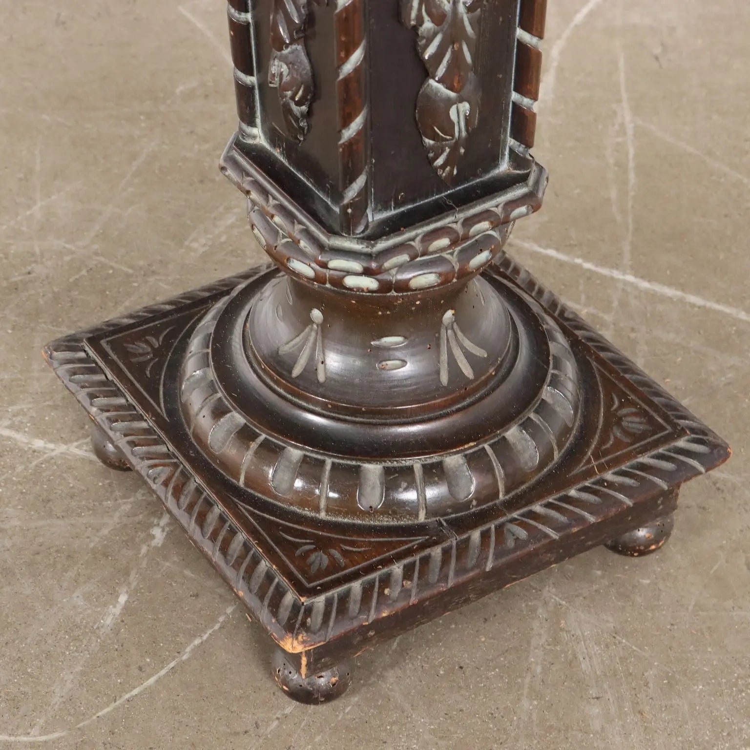 Antique Column Neo-Renaissance Style Carved Wood Italy XX Century - Column for Vase | Antiques | Fancy Goods