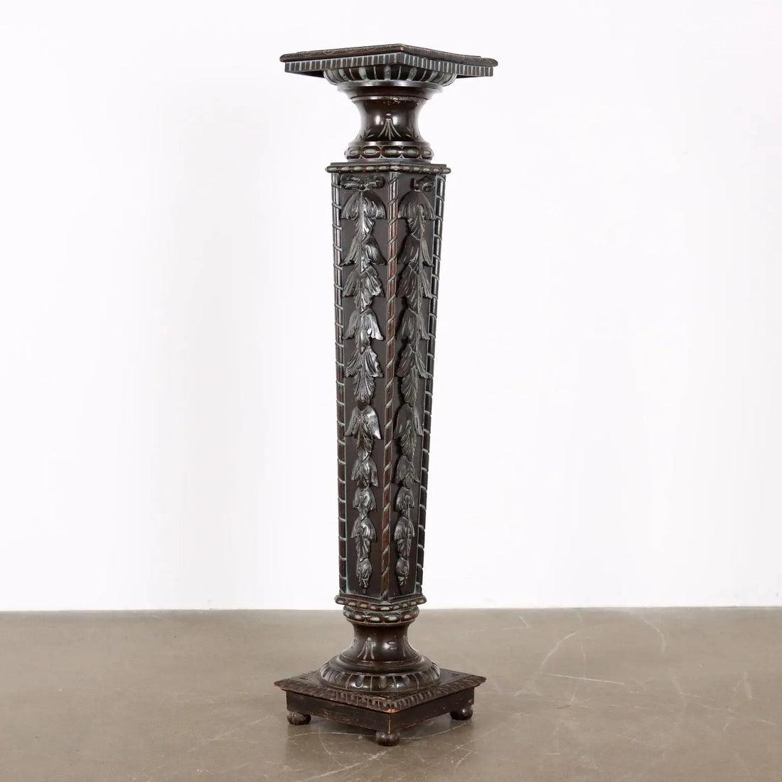 Antique Column Neo-Renaissance Style Carved Wood Italy XX Century - Column for Vase | Antiques | Fancy Goods