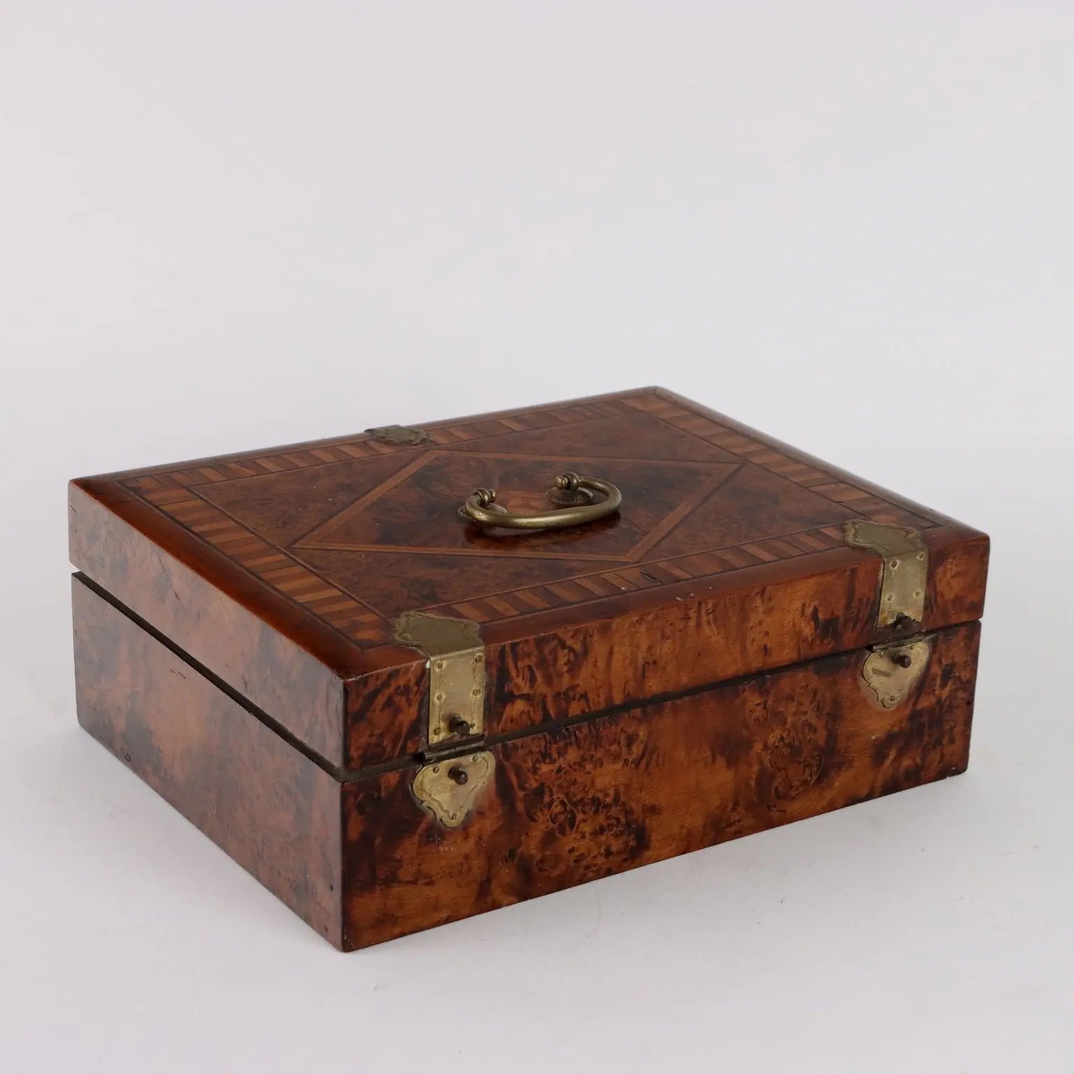 Antique Box Burl Veneered Wood Italy XIX Century - Italy, Late XIX Century | Antiques | Fancy Goods