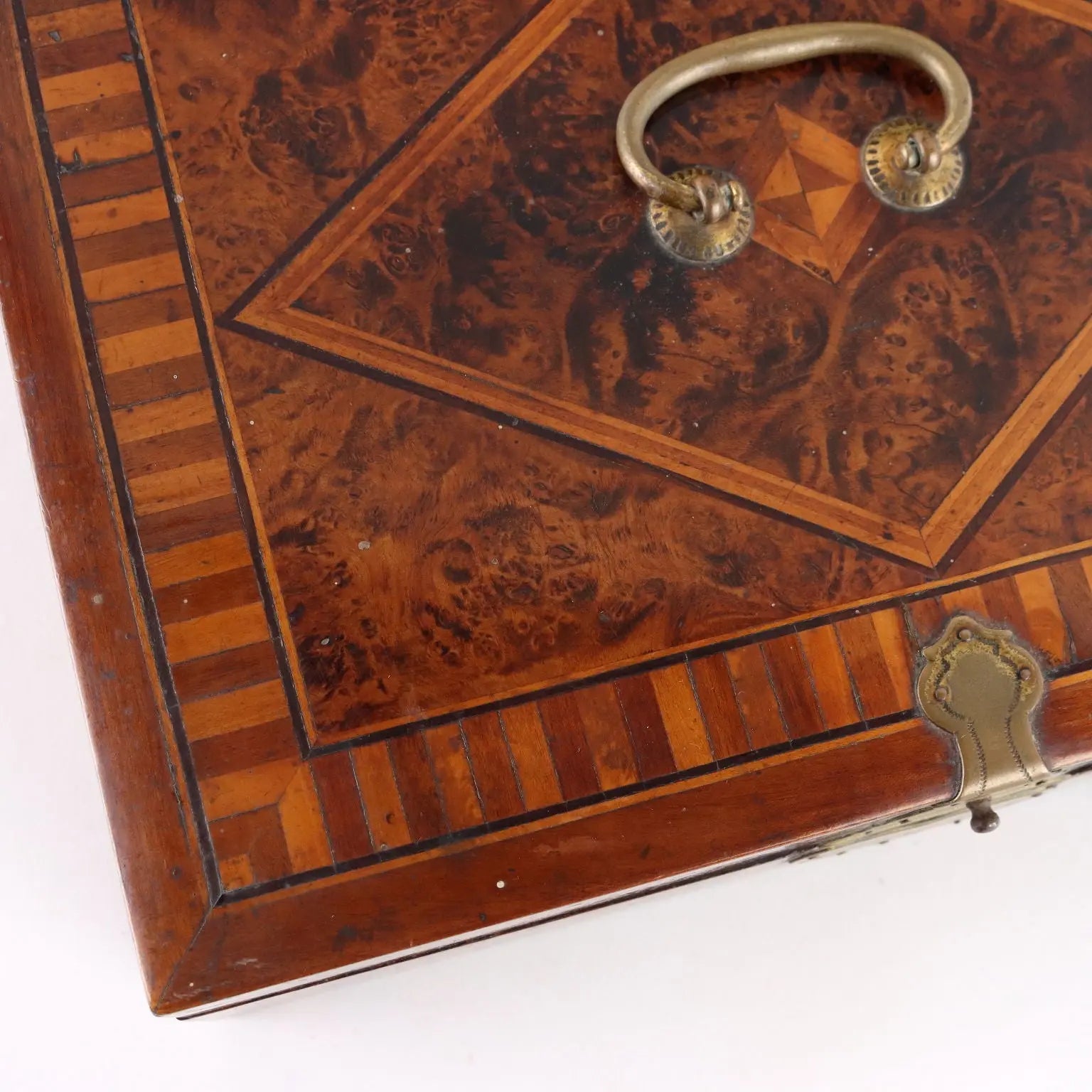 Antique Box Burl Veneered Wood Italy XIX Century - Italy, Late XIX Century | Antiques | Fancy Goods