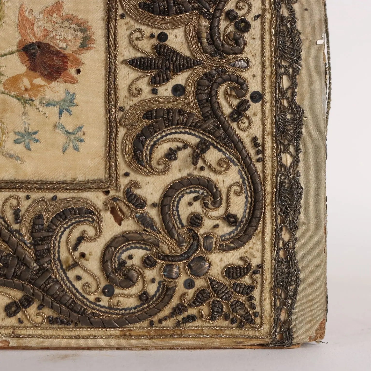 Antique Casket Wood Fabric Beads Europe XIX Century - Europe, Late XIX Century | Antiques | Fancy Goods