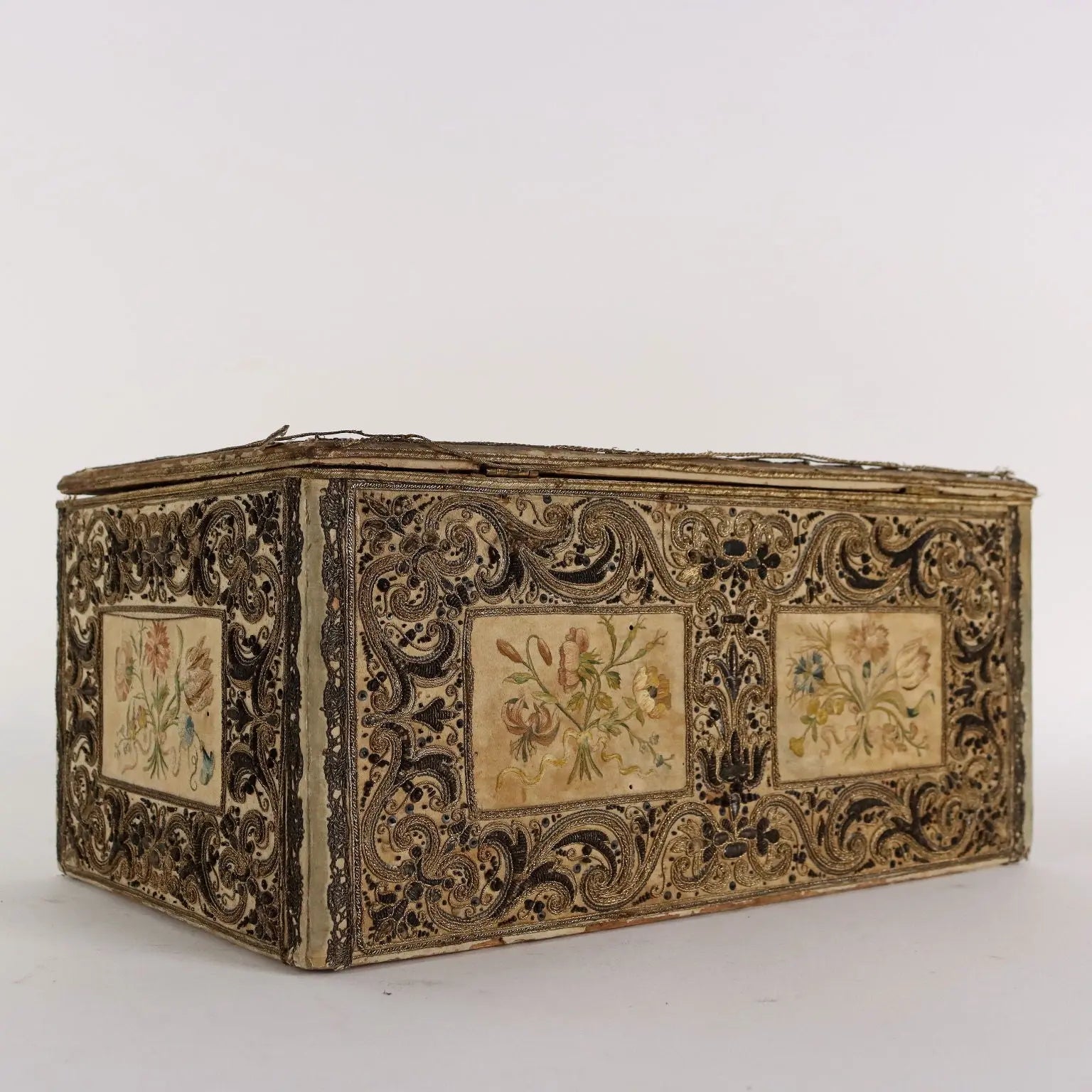 Antique Casket Wood Fabric Beads Europe XIX Century - Europe, Late XIX Century | Antiques | Fancy Goods