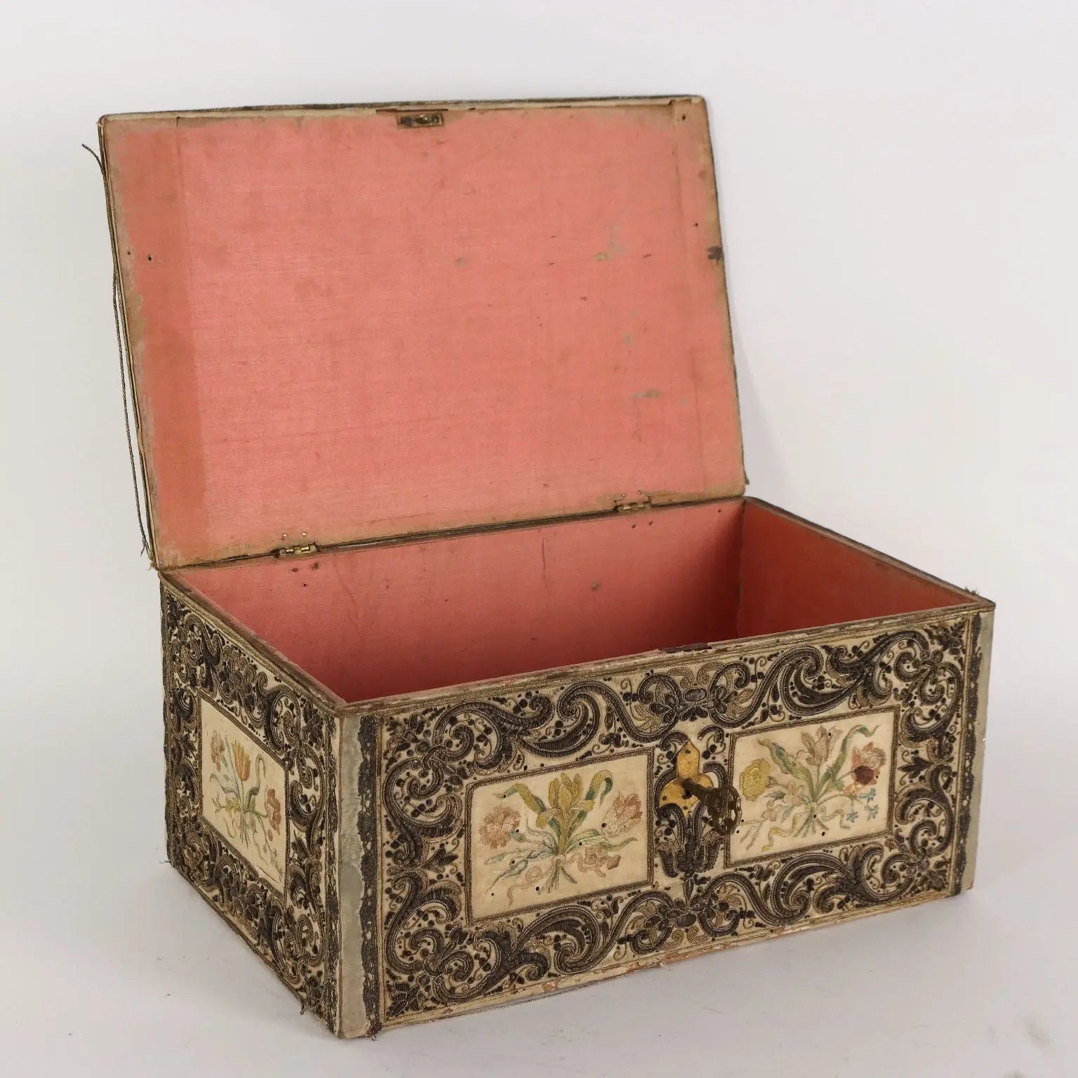 Antique Casket Wood Fabric Beads Europe XIX Century - Europe, Late XIX Century | Antiques | Fancy Goods