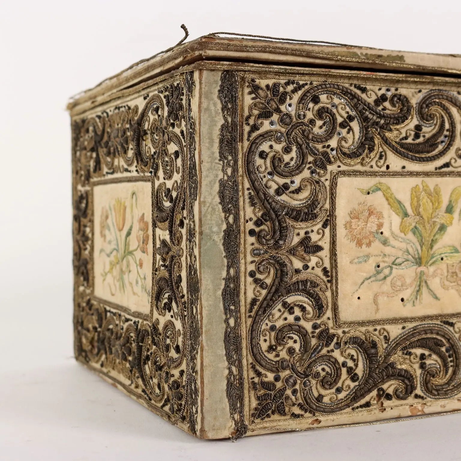 Antique Casket Wood Fabric Beads Europe XIX Century - Europe, Late XIX Century | Antiques | Fancy Goods