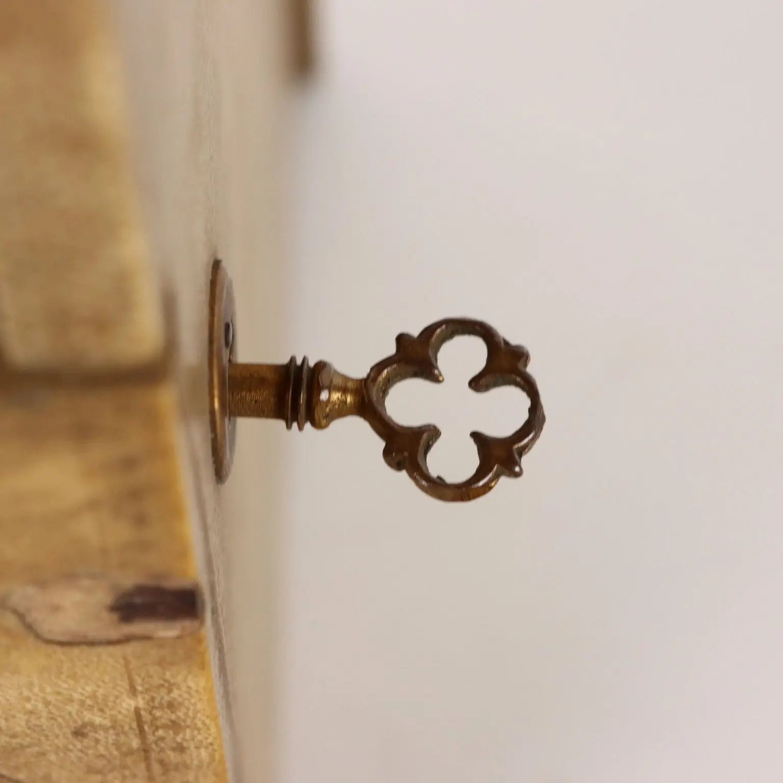 Antique Box Parchment Decorations with Lock Italy XX Century - Italy, Early XX Century | Antiques | Fancy Goods
