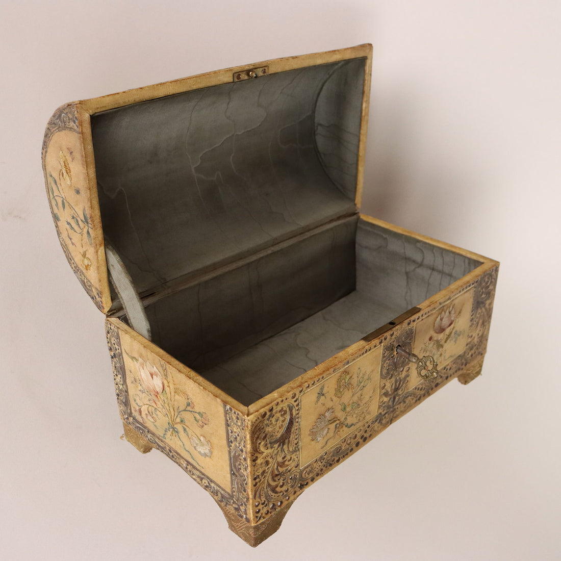  | Antiques  Fancy Goods