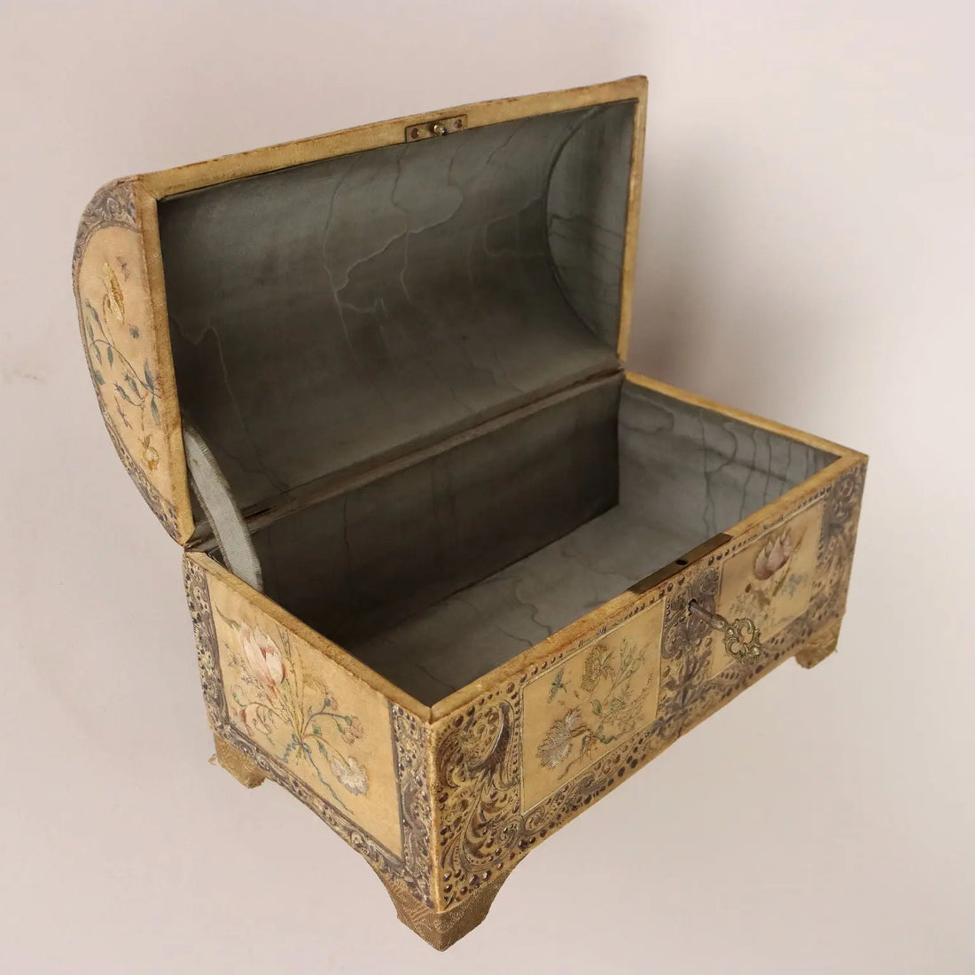 Antique Casket Wood Painted Parchment Italy XIX-XX Century - Italy, XIX-XX Century | Antiques | Fancy Goods