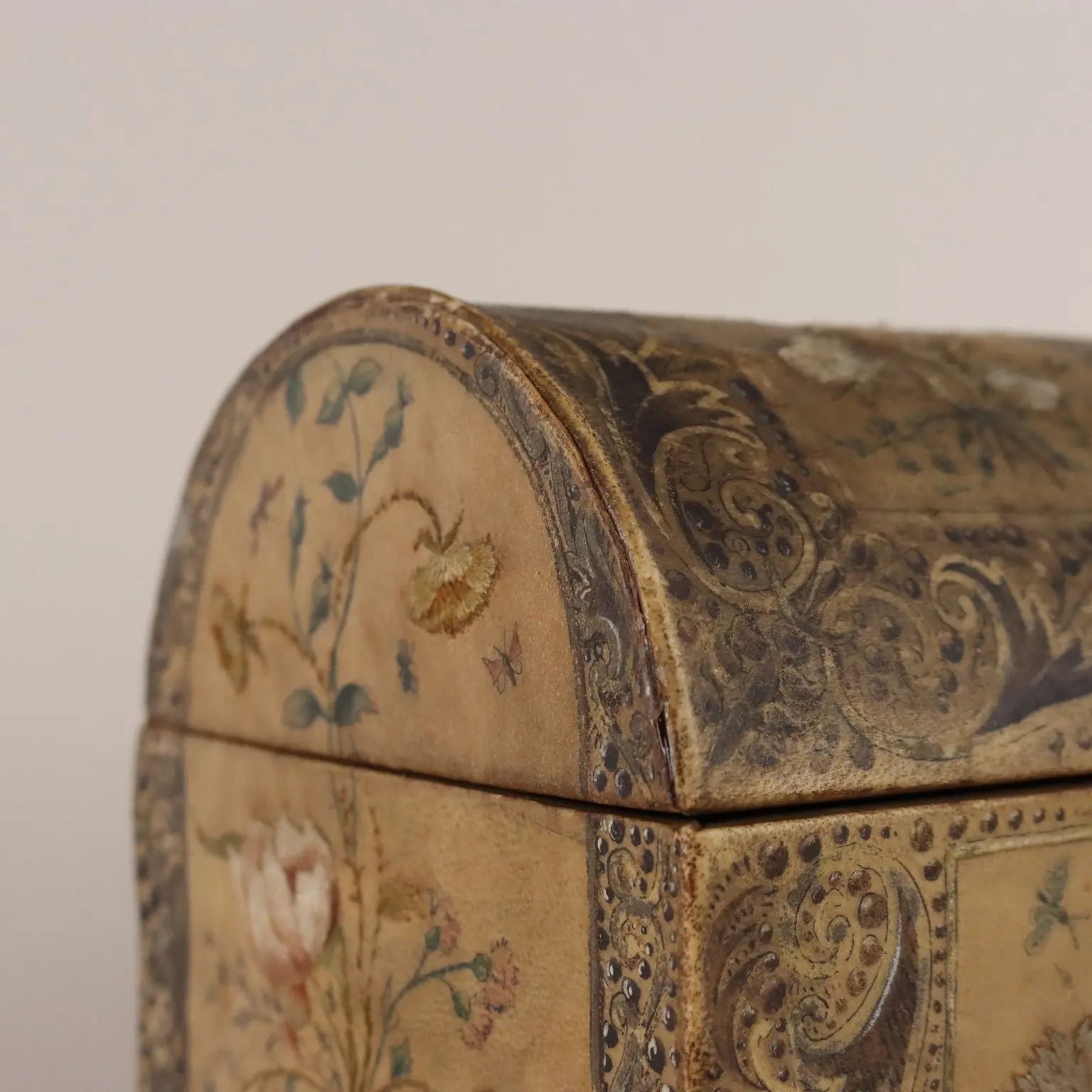 Antique Casket Wood Painted Parchment Italy XIX-XX Century - Italy, XIX-XX Century | Antiques | Fancy Goods